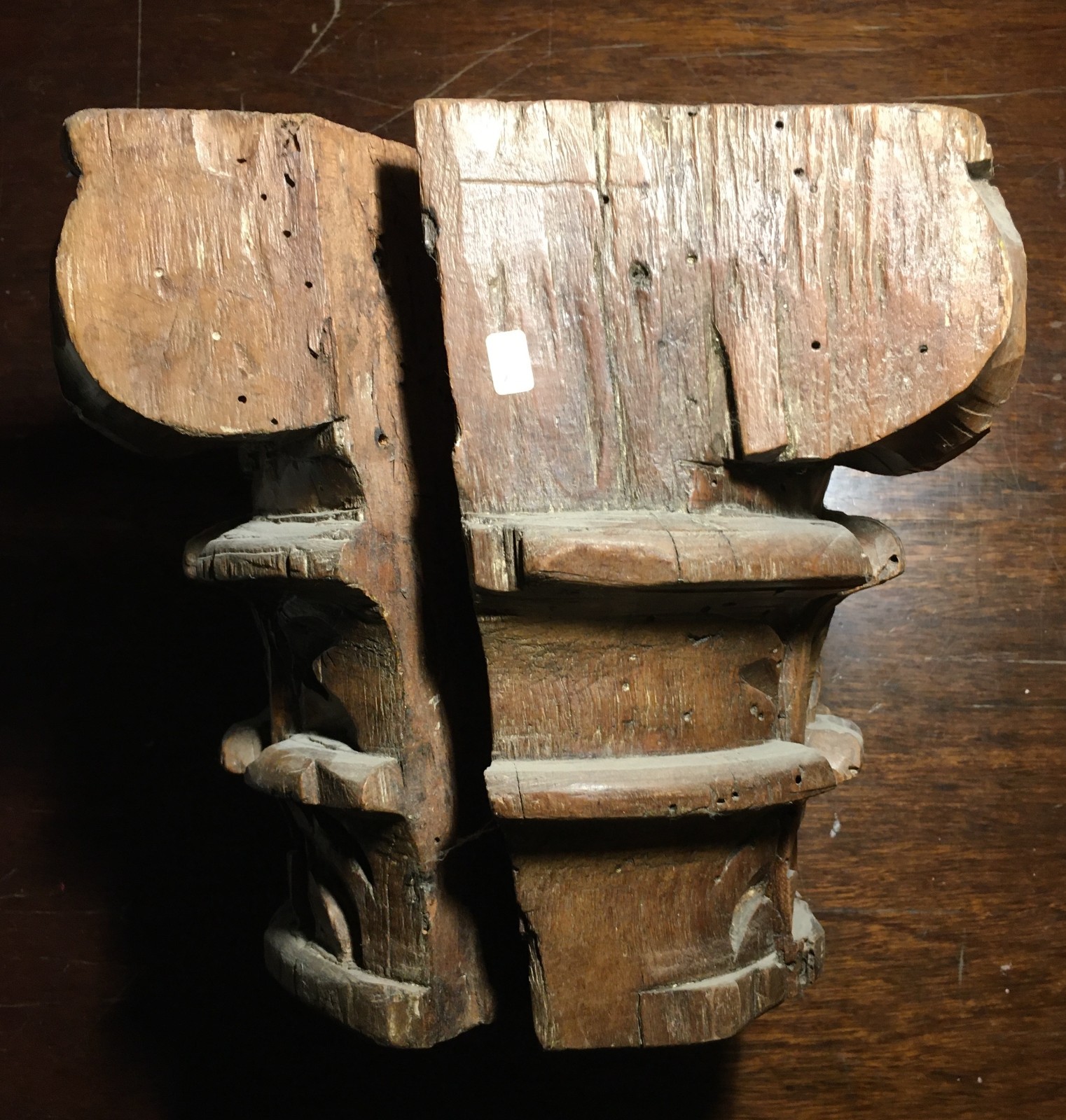 Capitello In Legno Intagliato: Scultura Architettonica Del XVIII Secolo