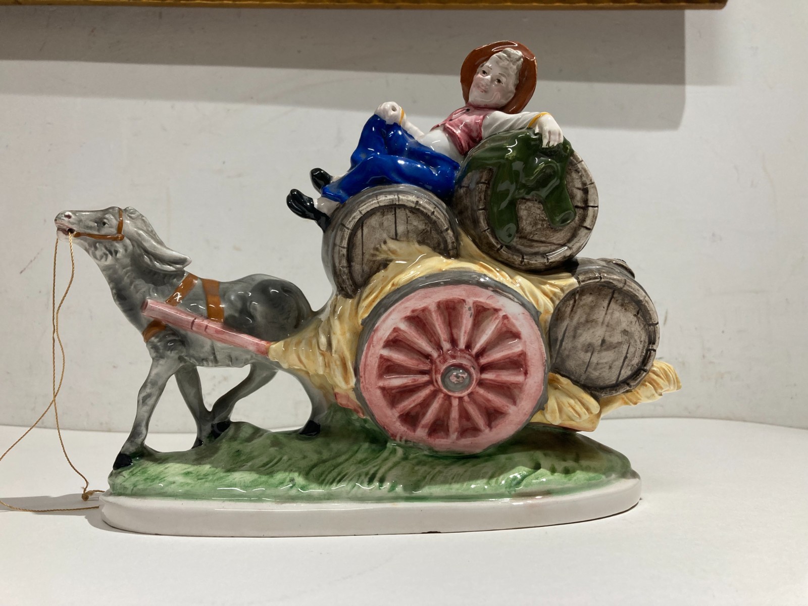 Gruppo Scultoreo In Ceramica Policroma: Carretto Con Botti Di Vino, Marcato