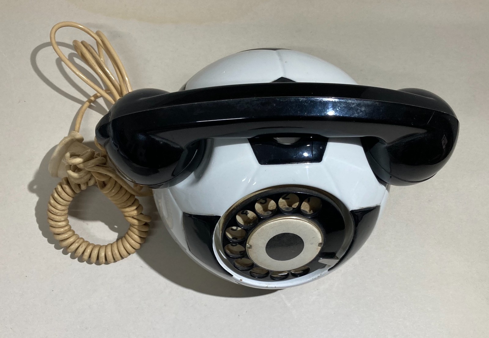 Collezionismo Sportivo, Calcio, Juventus: Telefono A Forma Di Pallone Decorativo