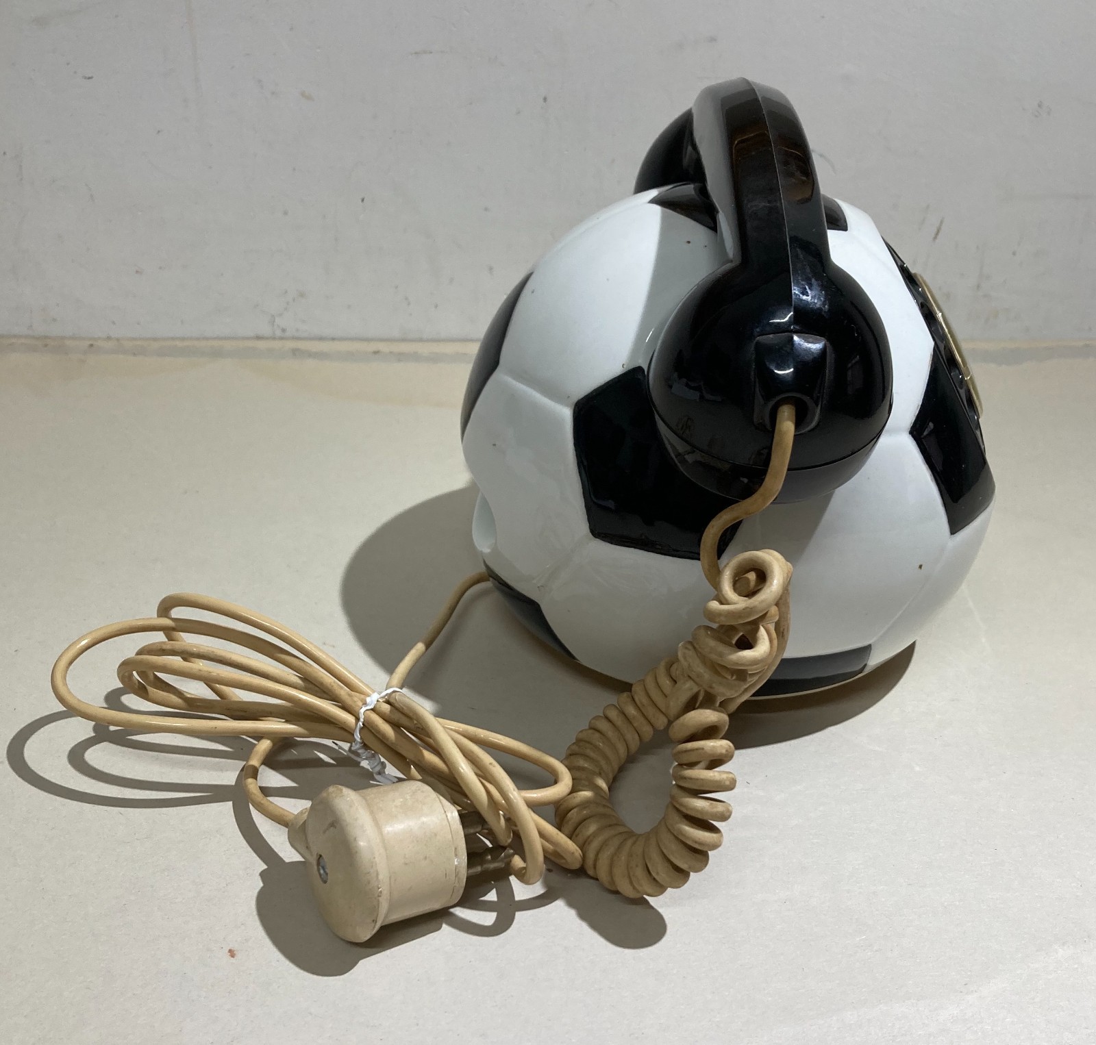 Collezionismo Sportivo, Calcio, Juventus: Telefono A Forma Di Pallone Decorativo
