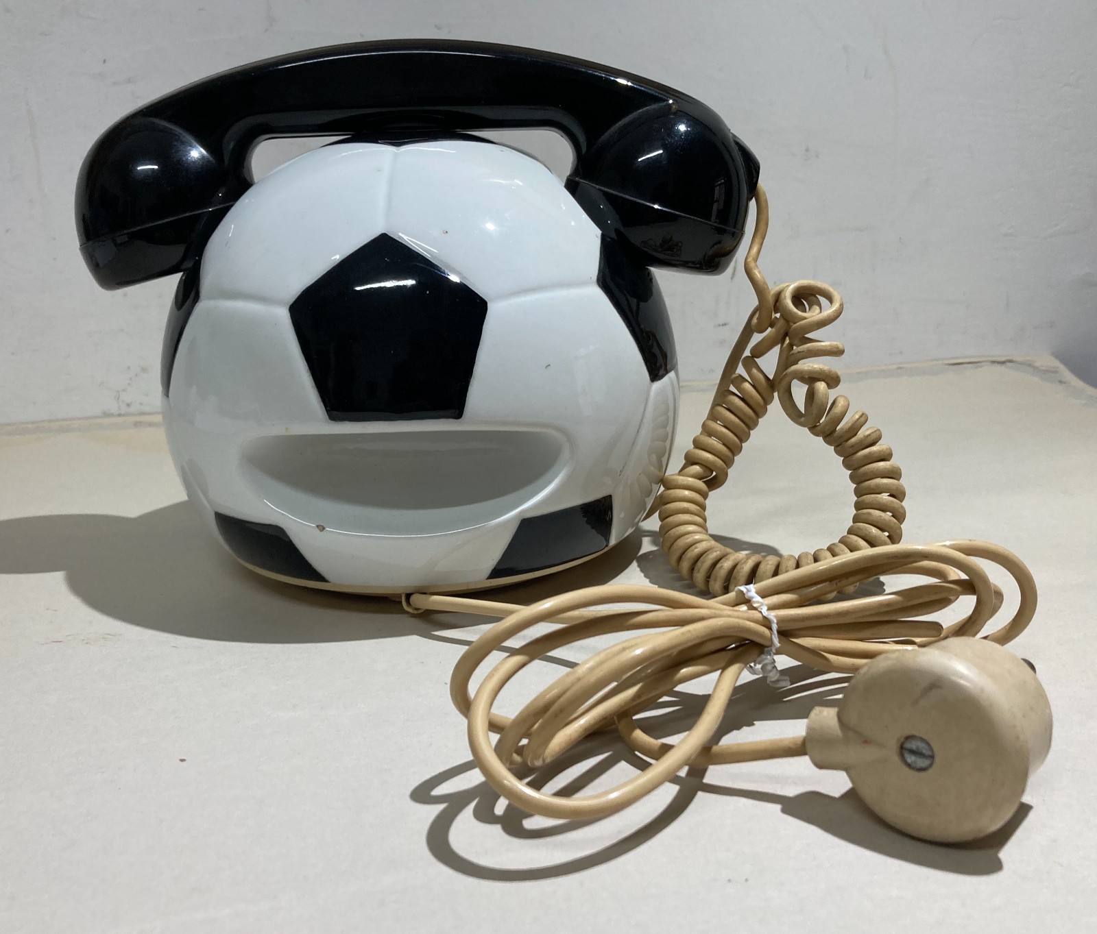 Collezionismo Sportivo, Calcio, Juventus: Telefono A Forma Di Pallone Decorativo