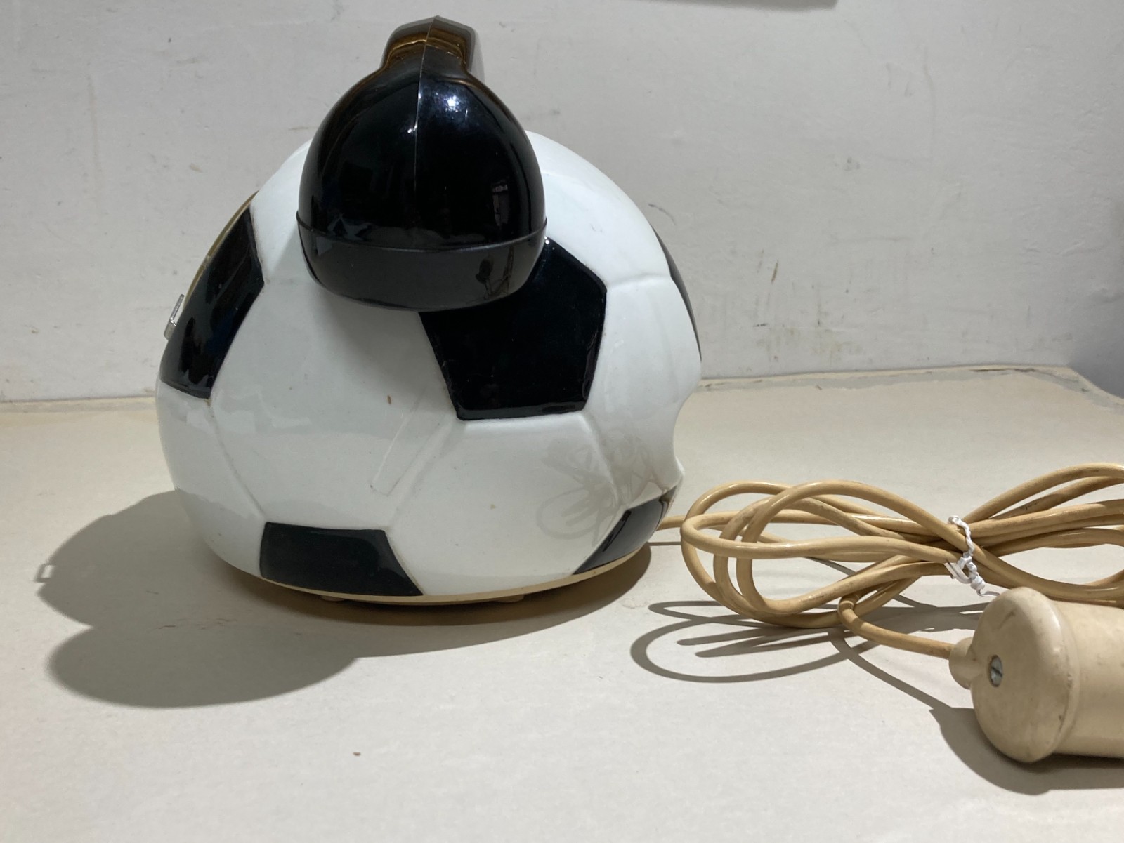 Collezionismo Sportivo, Calcio, Juventus: Telefono A Forma Di Pallone Decorativo