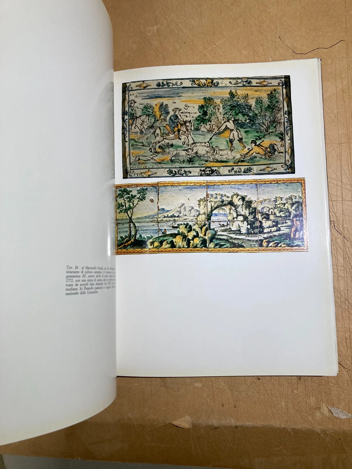 Arte Popolare Meridionale: Folklore, Ceramica e Maiolica (ariano, Montefusco, Vietri)