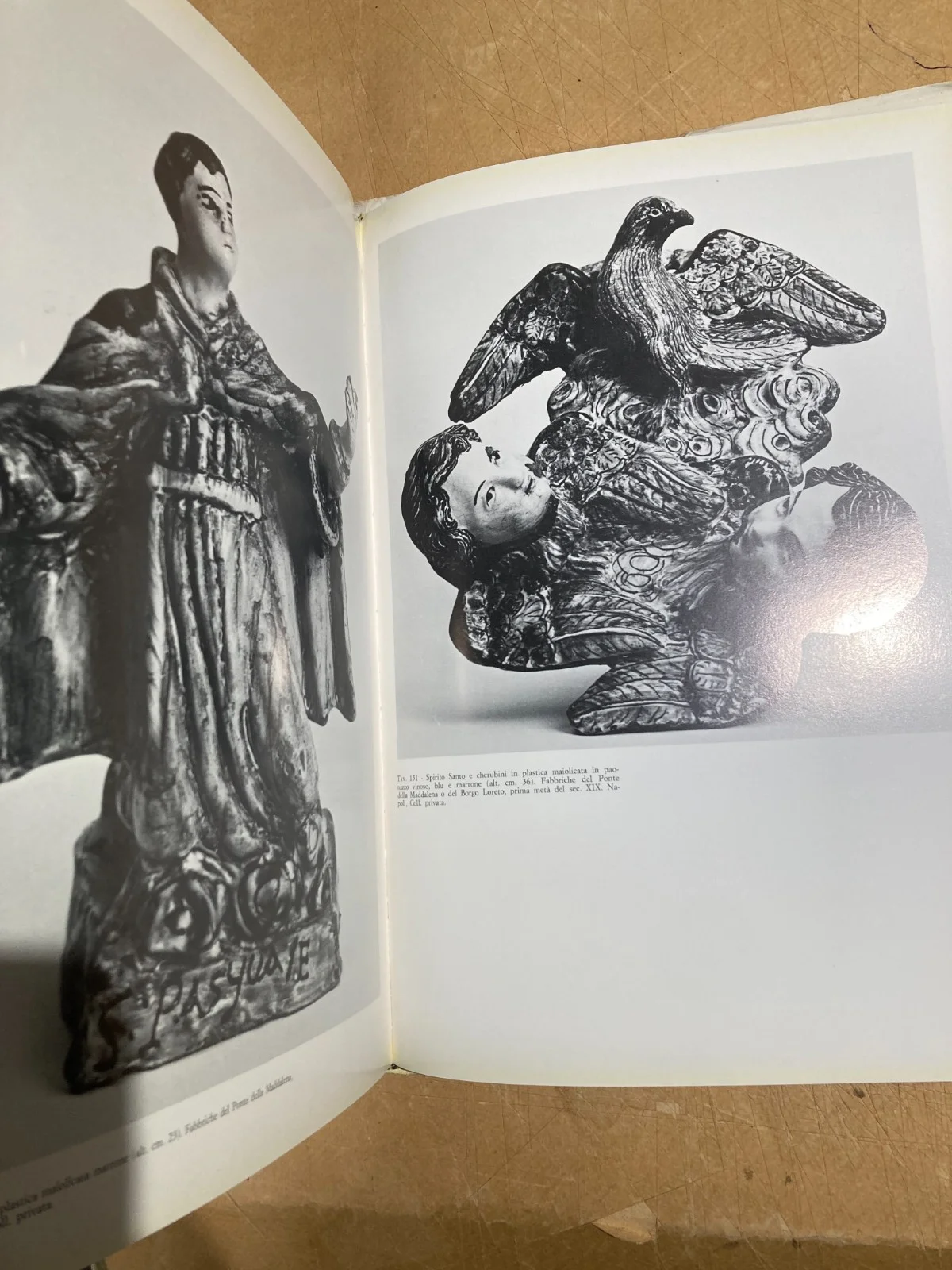 Arte Popolare Meridionale: Folklore, Ceramica e Maiolica (ariano, Montefusco, Vietri)