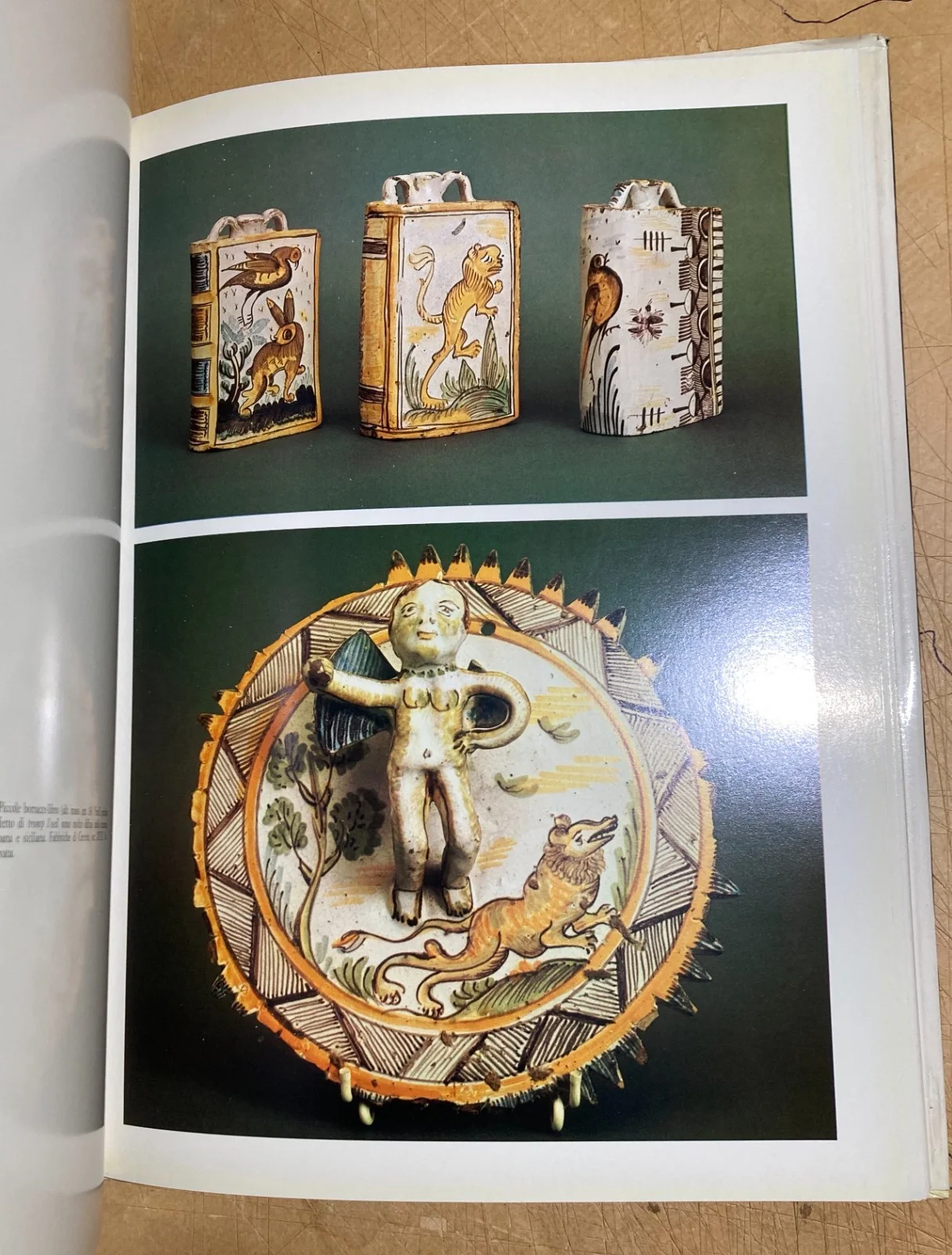 Arte Popolare Meridionale: Folklore, Ceramica e Maiolica (ariano, Montefusco, Vietri)