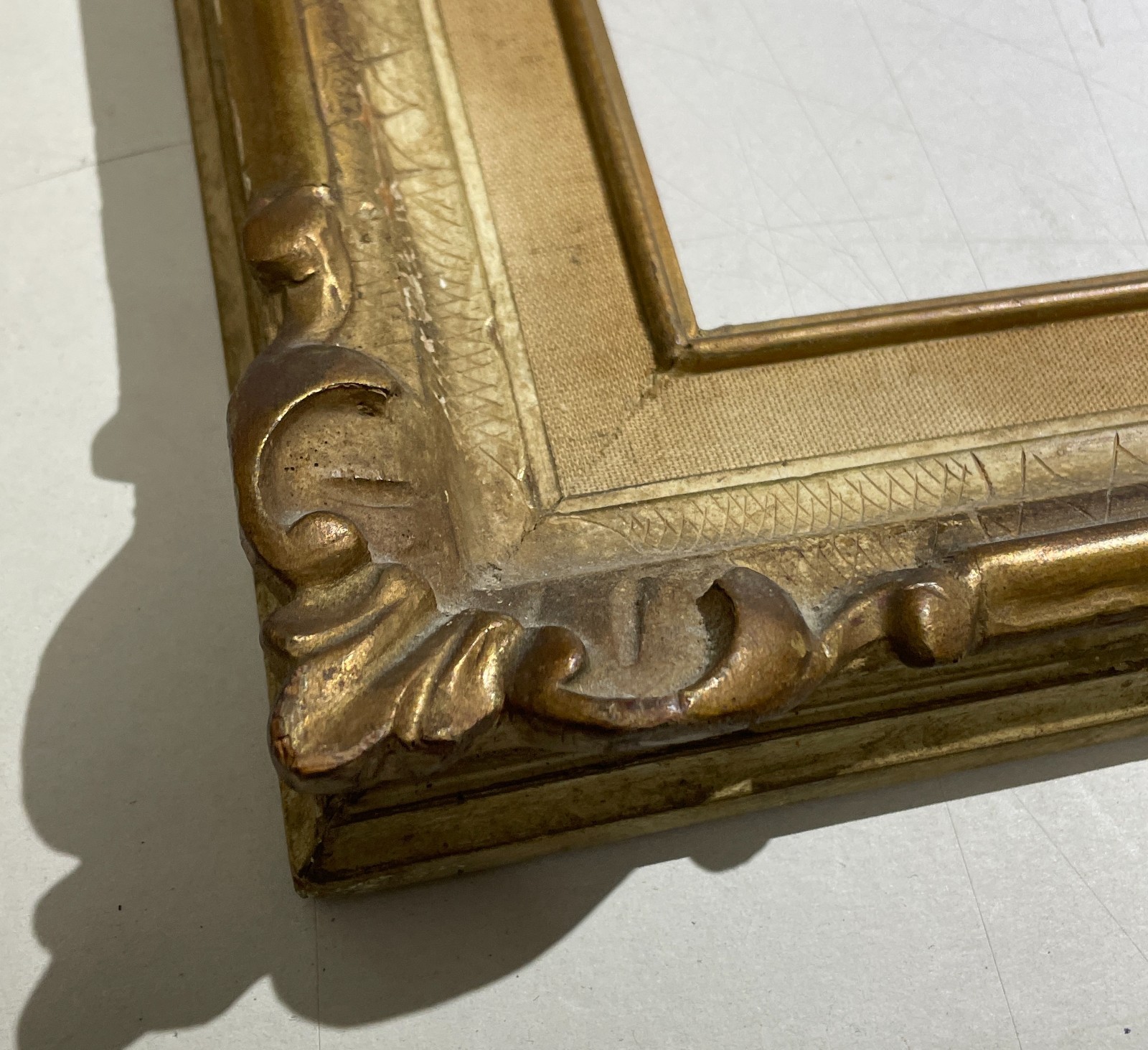 Antica Cornice Con Decori Artistici E Finitura Laccata Fiorentina