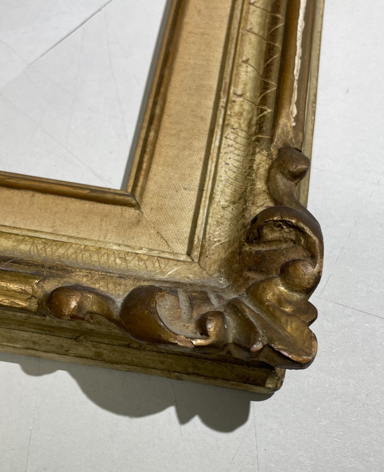 Antica Cornice Con Decori Artistici E Finitura Laccata Fiorentina
