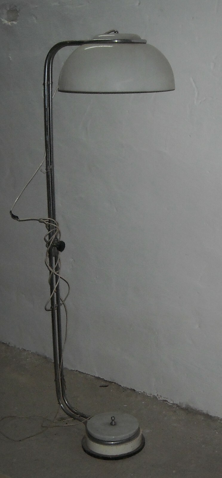 Modernariato Design: Lampada Piantana Stilizzata Anni '70
