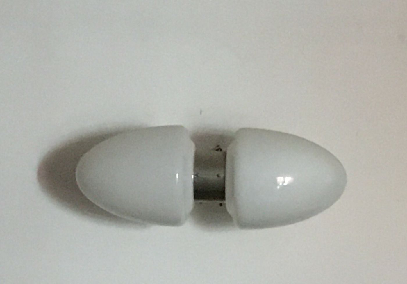 Lampada Da Parete Di Design In Vetro Lattimo E Metallo Cromato, Anni '70