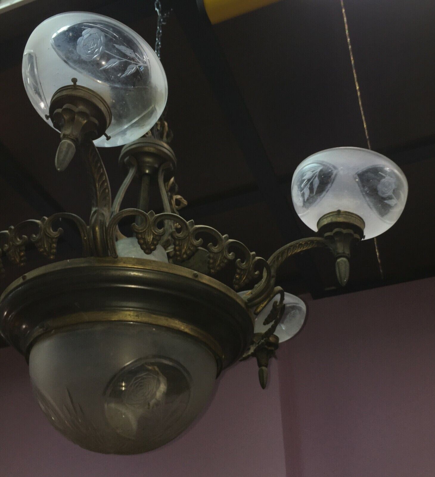 Arredi Antichi   Lampada A Sospensione Decorativa Con Vetri Incisi