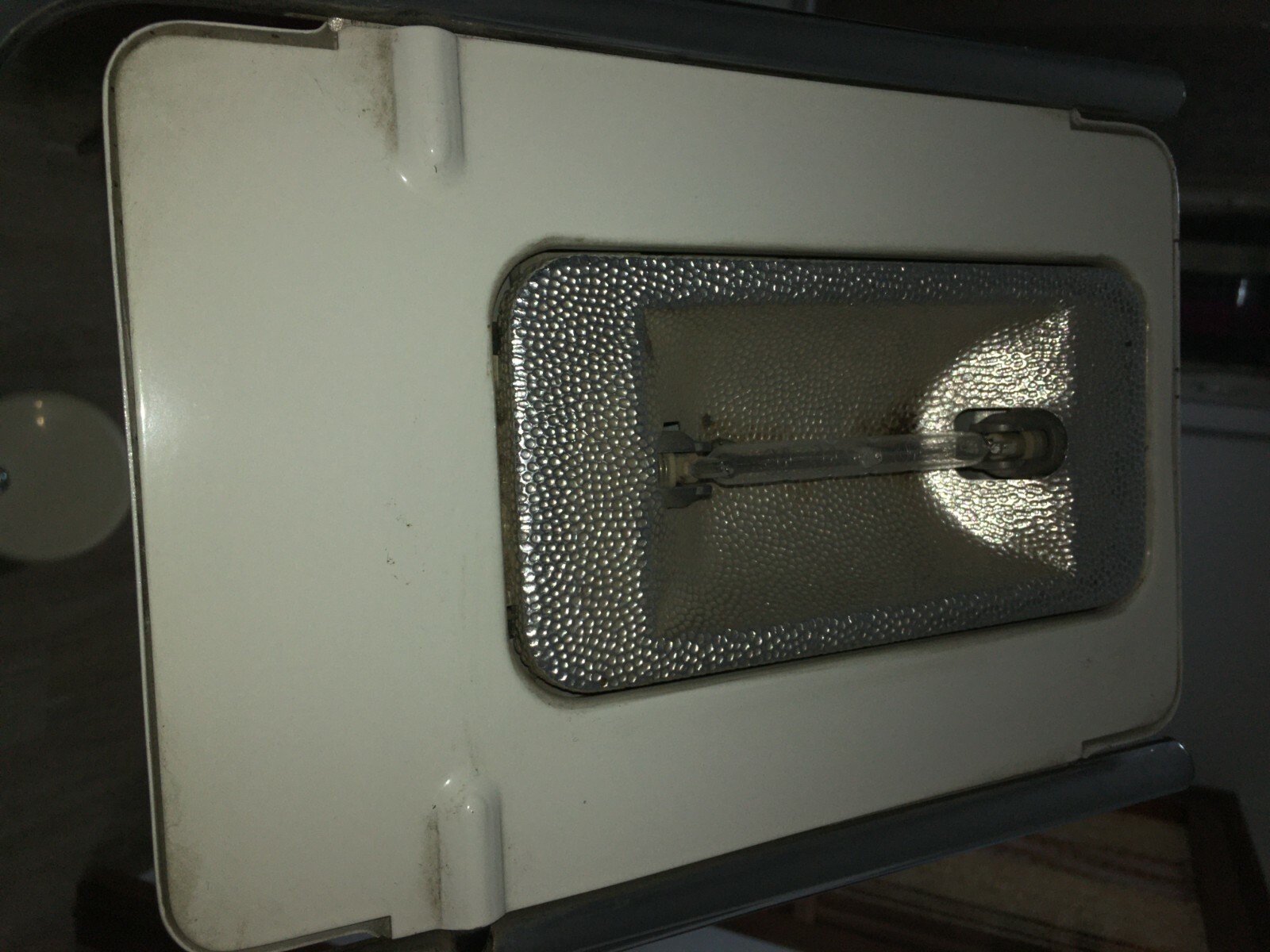 Lampada Da Pavimento A Piantana IGuzzini
