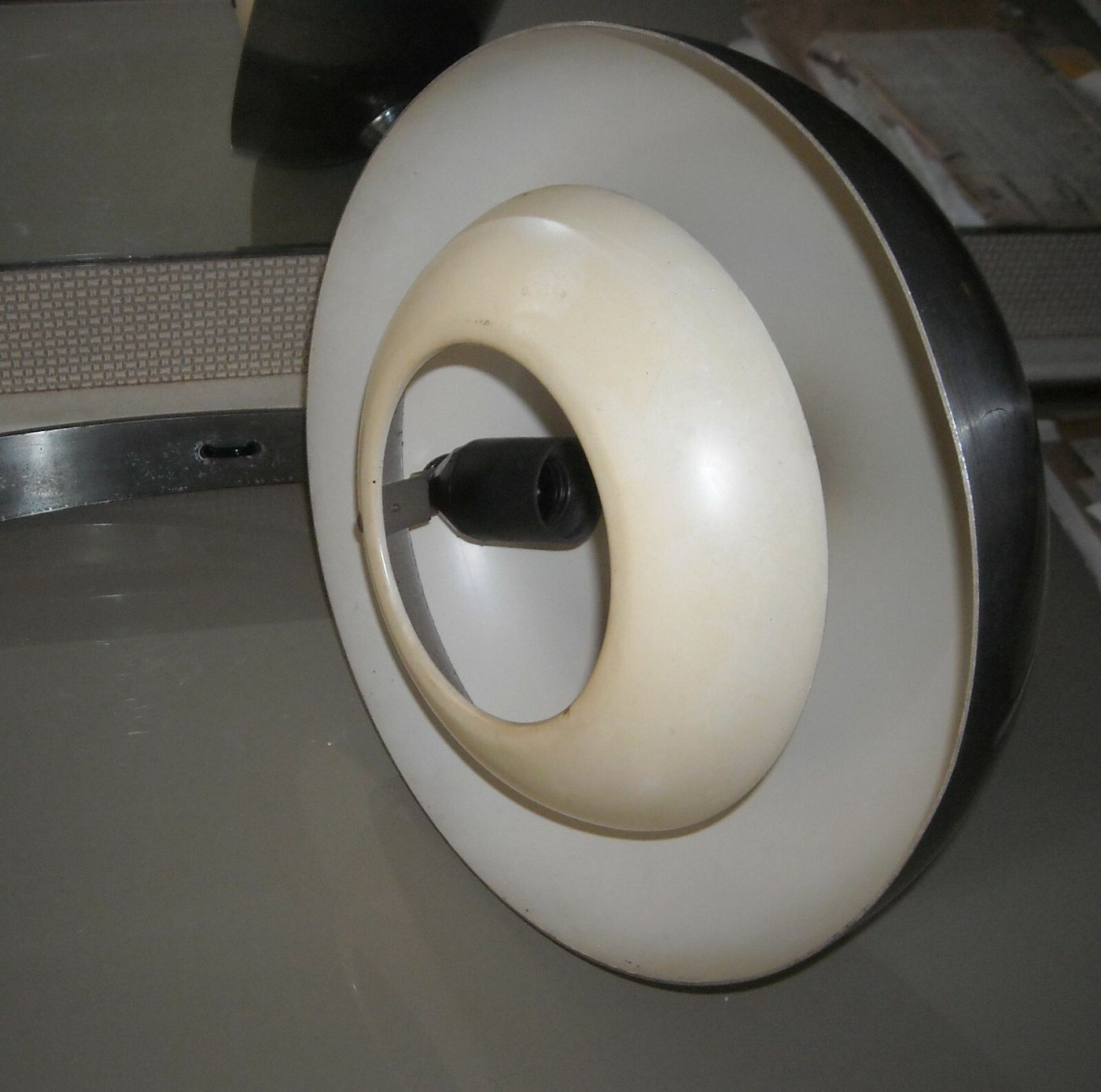 Modernariato E Design: Lampada Da Scrivania In Metallo Orientabile