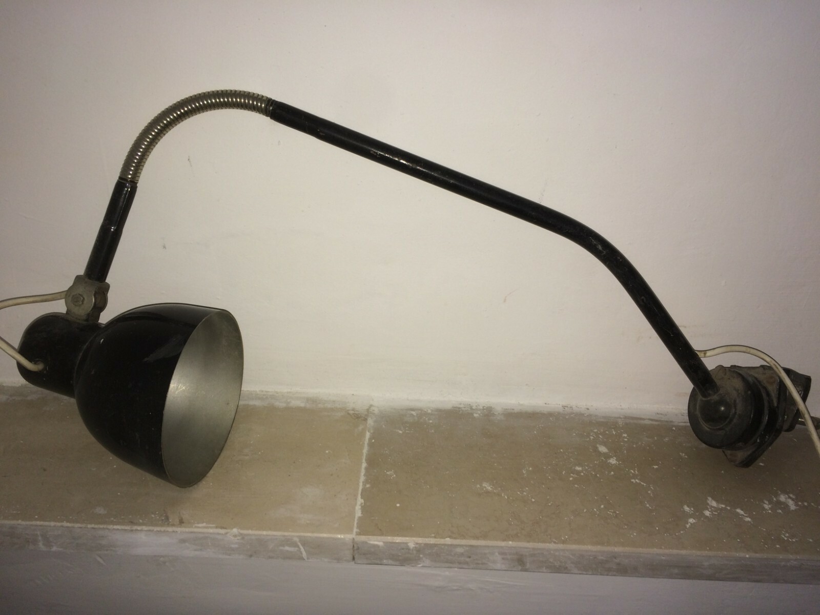 Lampada Da Tavolo Stilizzata Di Modernariato A Morsetto