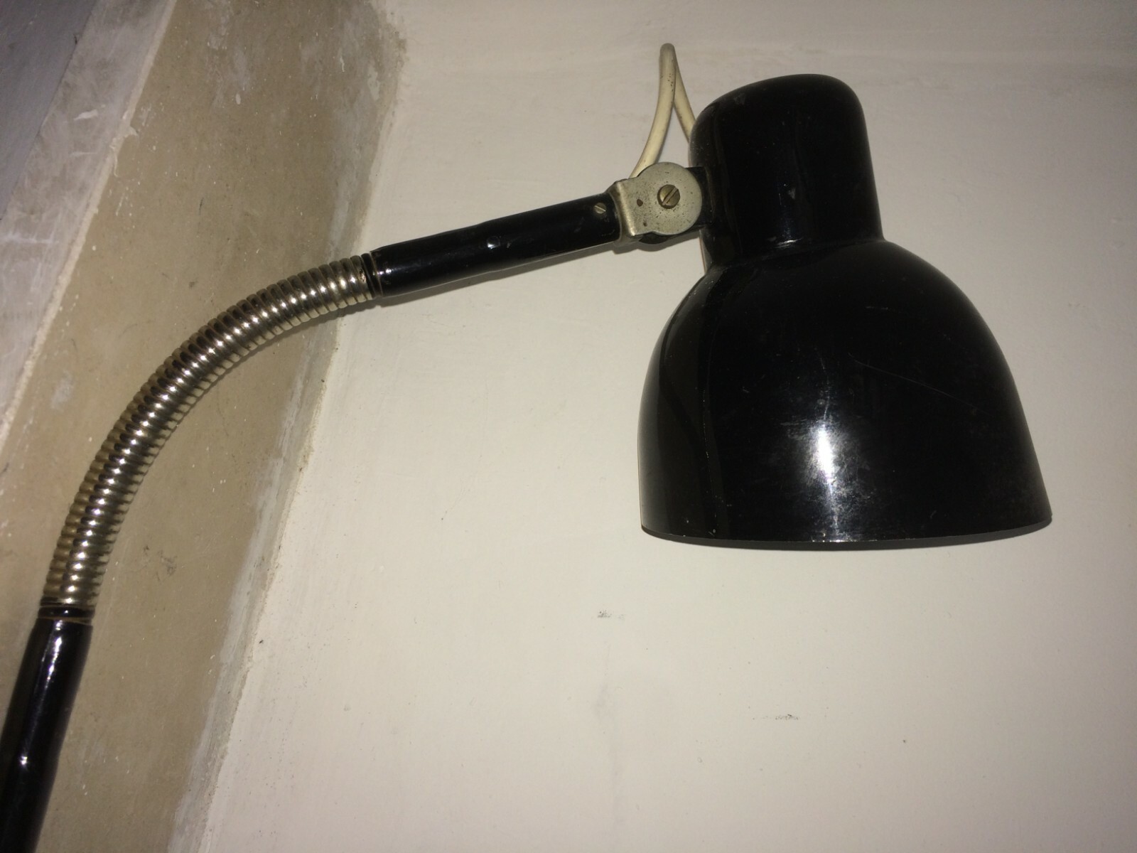 Lampada Da Tavolo Stilizzata Di Modernariato A Morsetto