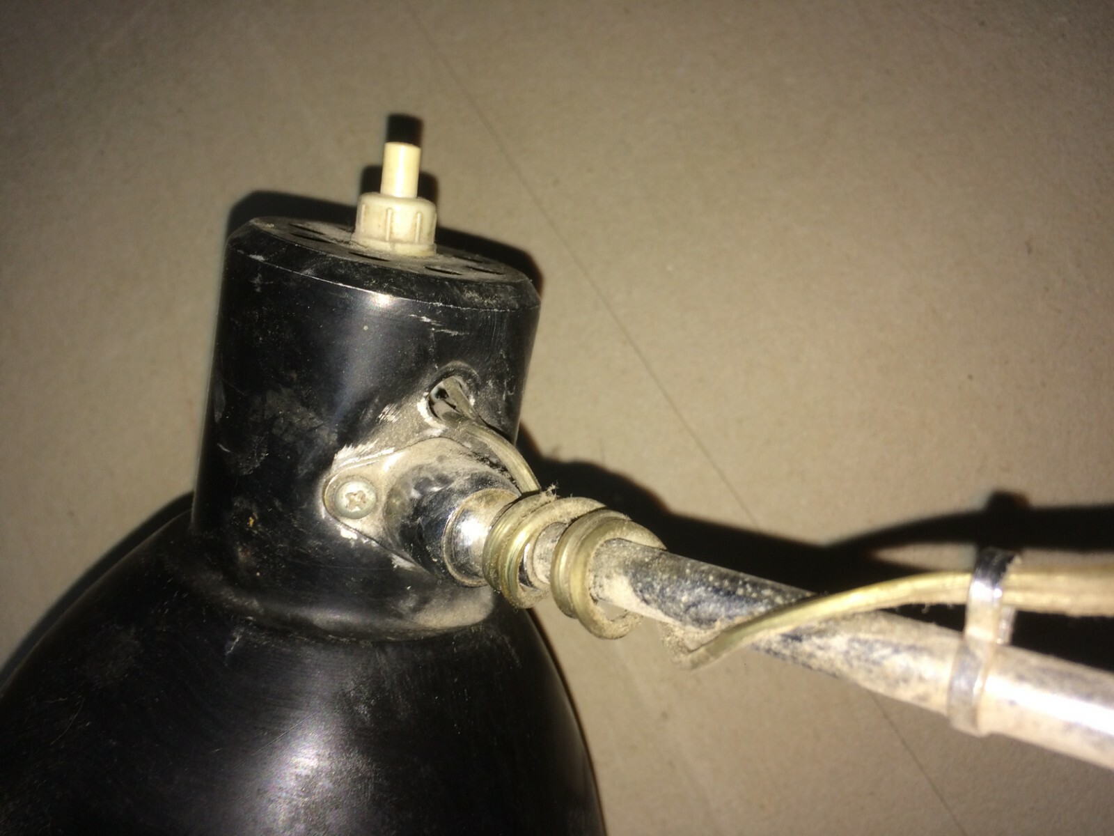 Lampada Applique A Pantografo In Metallo Cromato E Nero