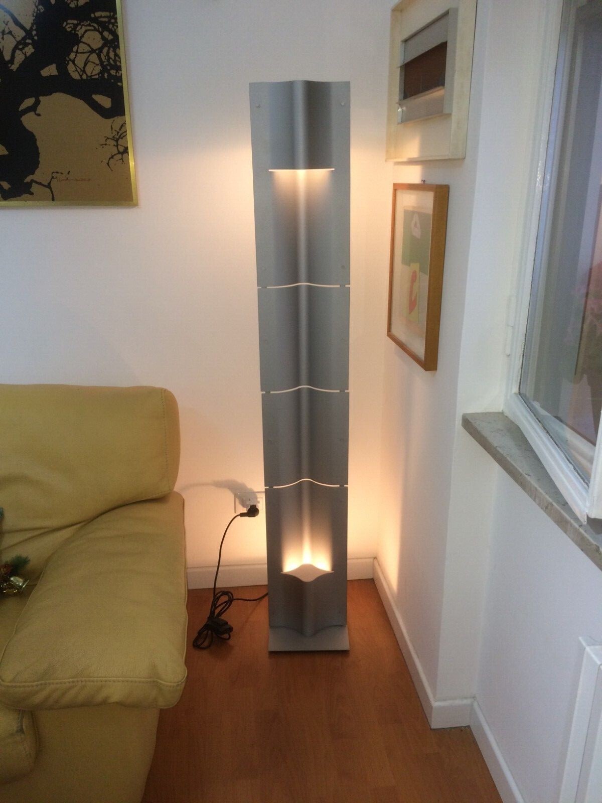Stilizzata Lampada Totem Da Pavimento LEDS C4