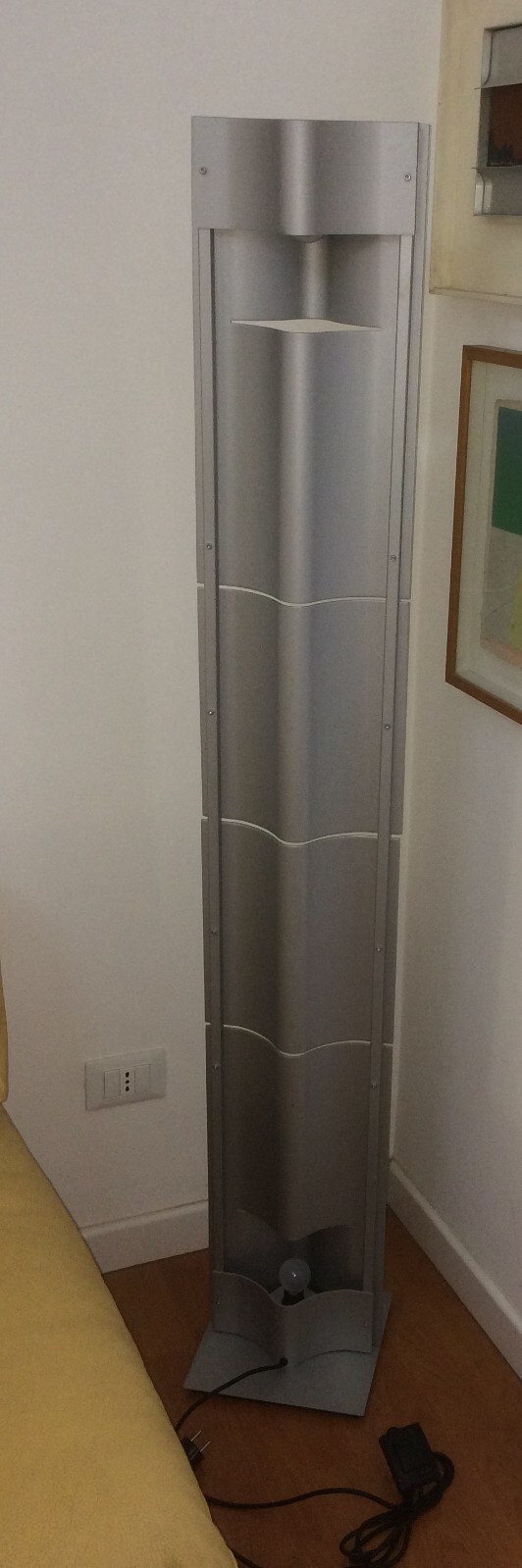 Stilizzata Lampada Totem Da Pavimento LEDS C4