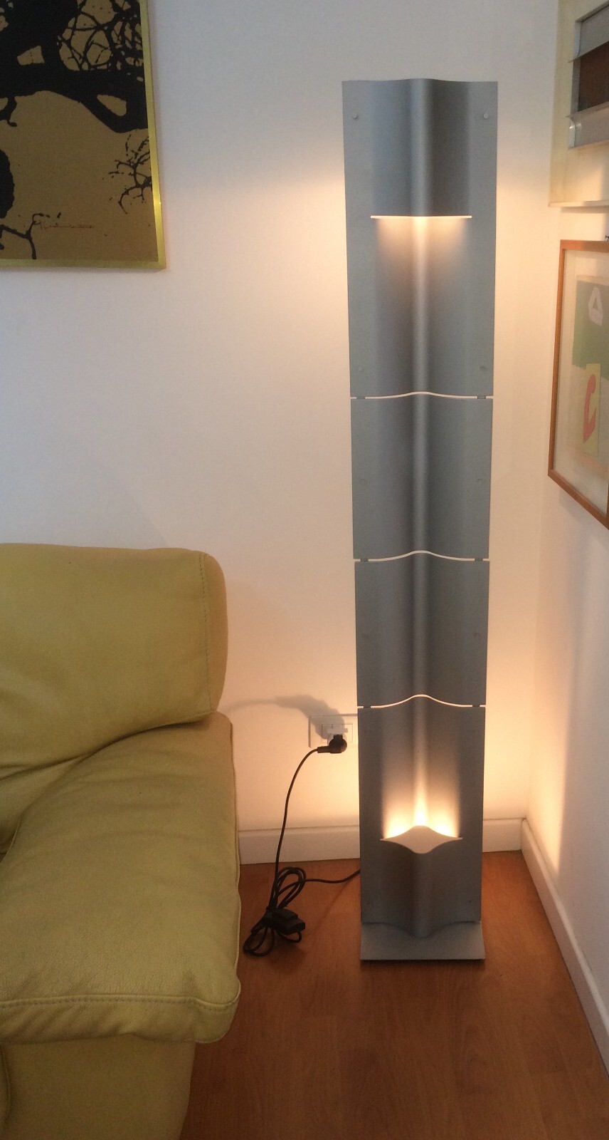 Stilizzata Lampada Totem Da Pavimento LEDS C4