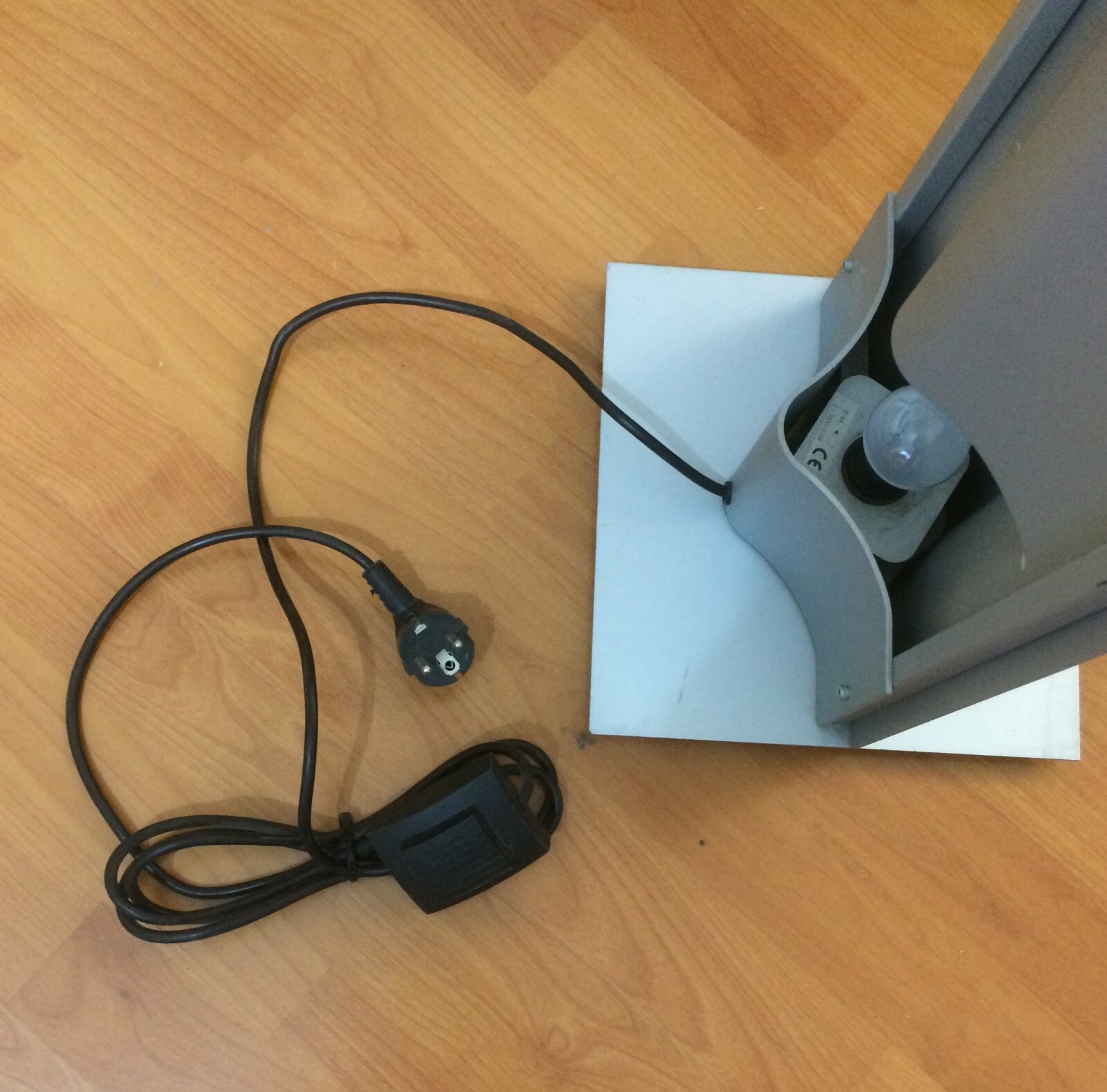 Stilizzata Lampada Totem Da Pavimento LEDS C4