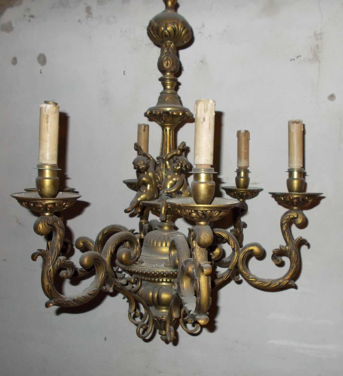 Decorativo Lampadario d'Epoca Con Sculture Di Puttini