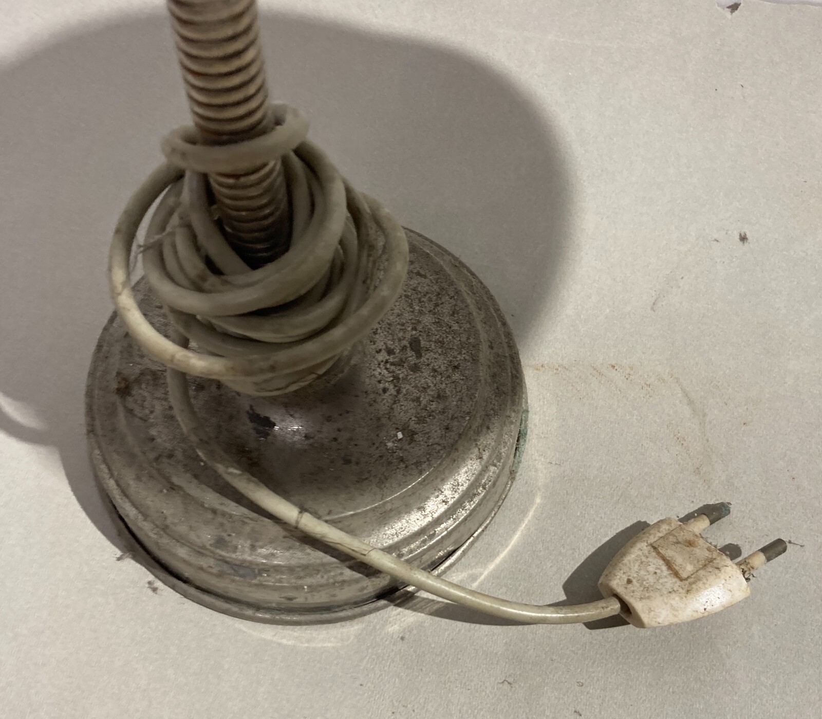 Lampada Da Tavolo Decorativa In Metallo Cromato E Laccato Verde, Anni '30