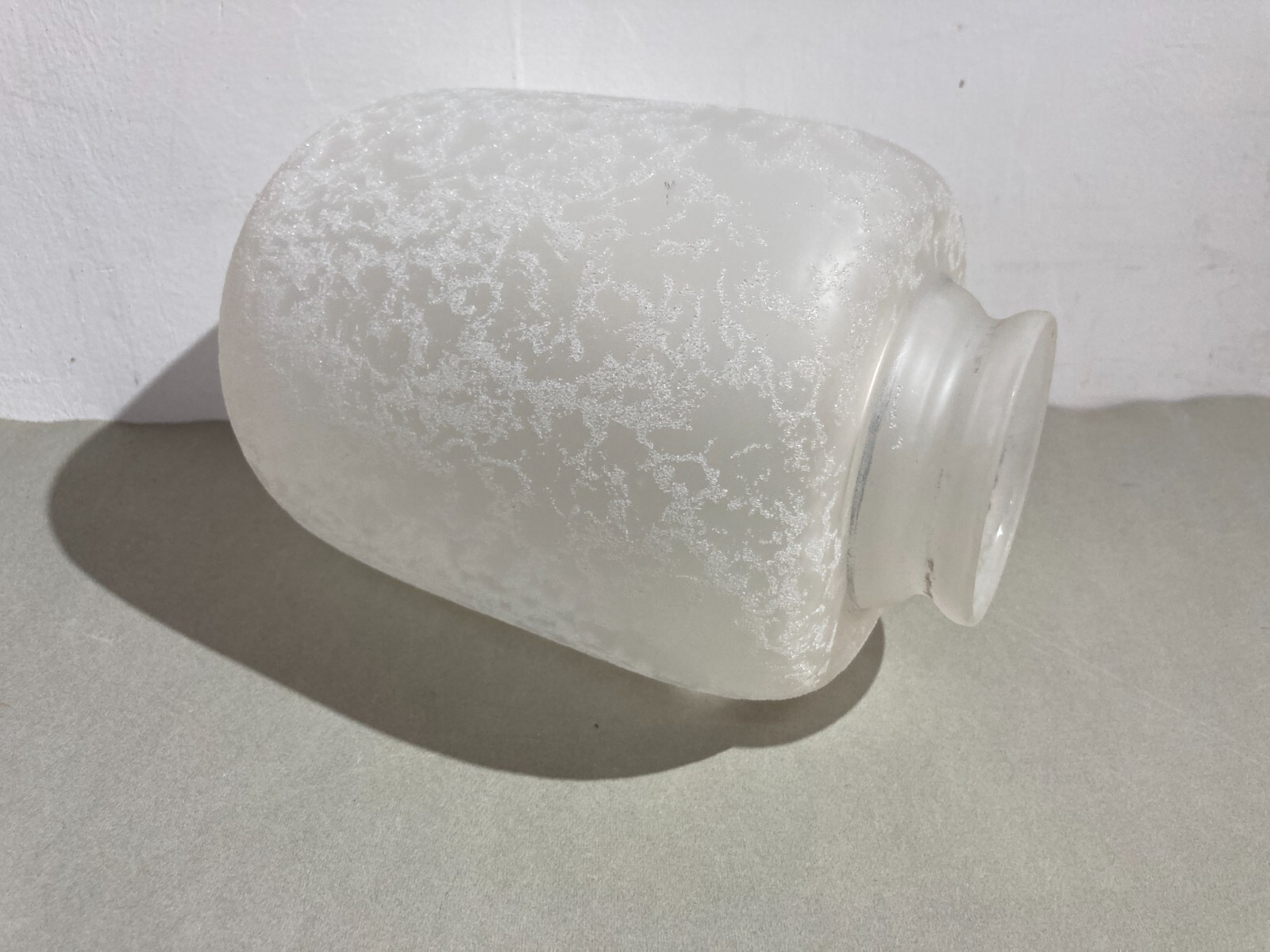 Coppa Per Lampada In Vetro Zigrinato, Design Del Novecento