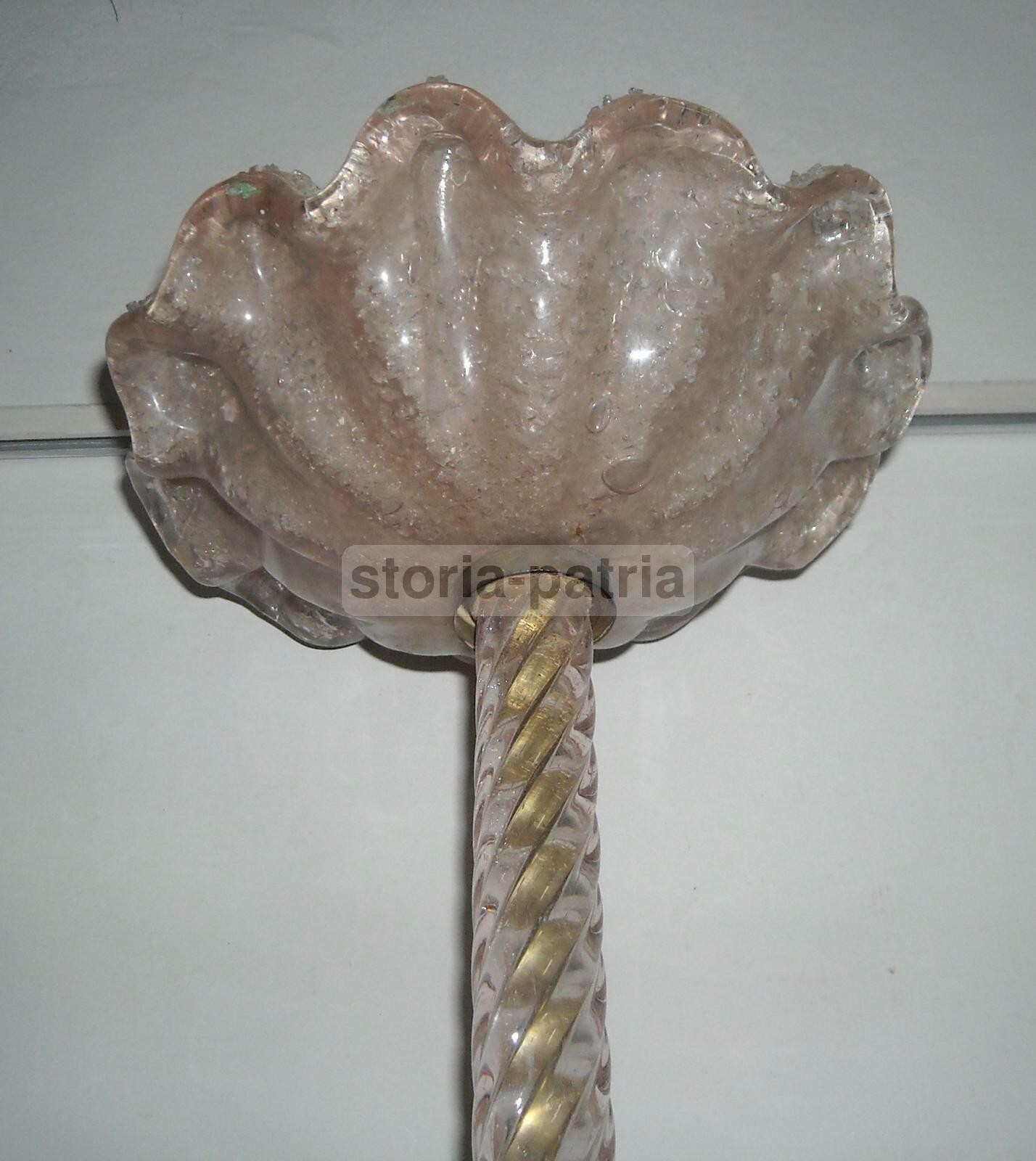 Lampadario Decorativo In Vetro Rosa d'Epoca