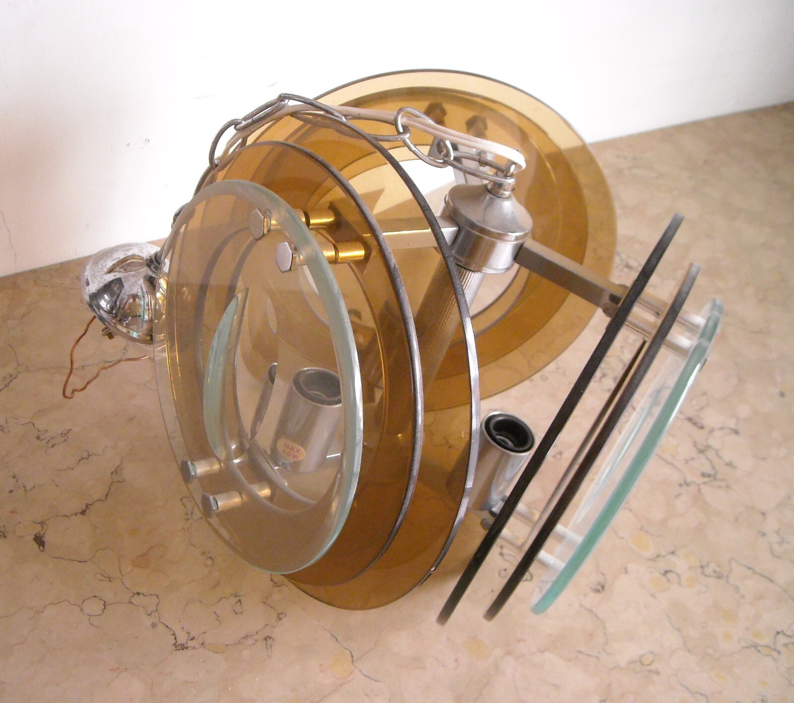 Lampada A Sospensione d'Epoca In Vetro Molato E Design Modernariato