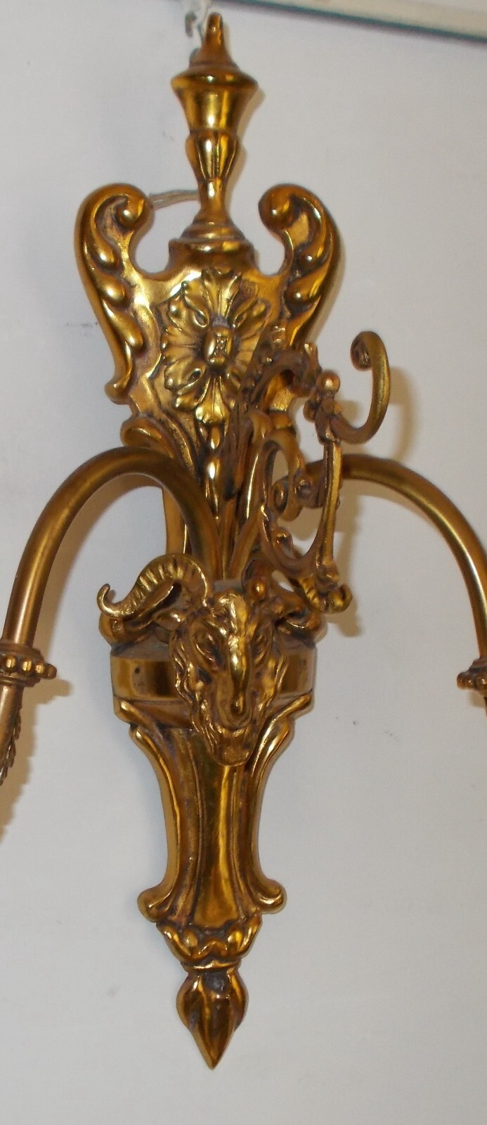 Artistica Applique In Metallo Dorato   Lampada Decorativa Con Mascherone Esoterico