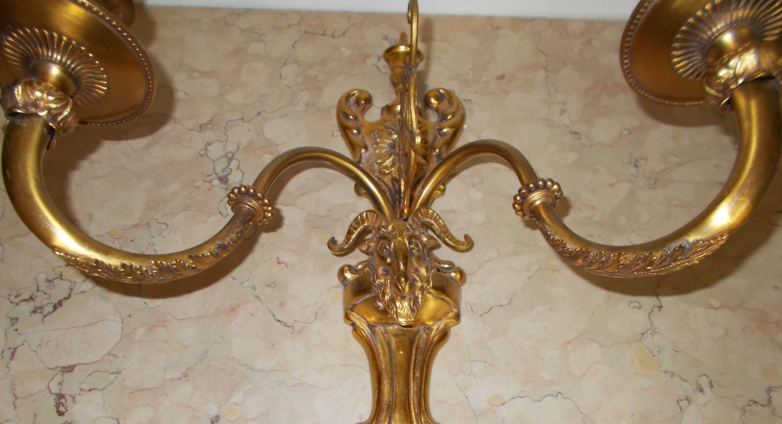 Artistica Applique In Metallo Dorato   Lampada Decorativa Con Mascherone Esoterico