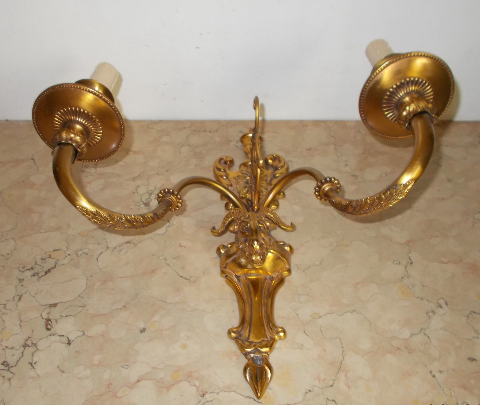 Artistica Applique In Metallo Dorato   Lampada Decorativa Con Mascherone Esoterico