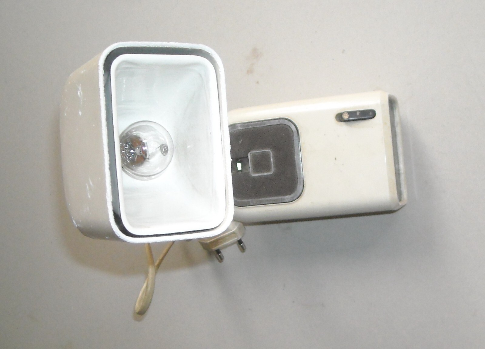 Lampada d'Epoca Pieghevole Inusuale, Design Italiano Di Modernariato