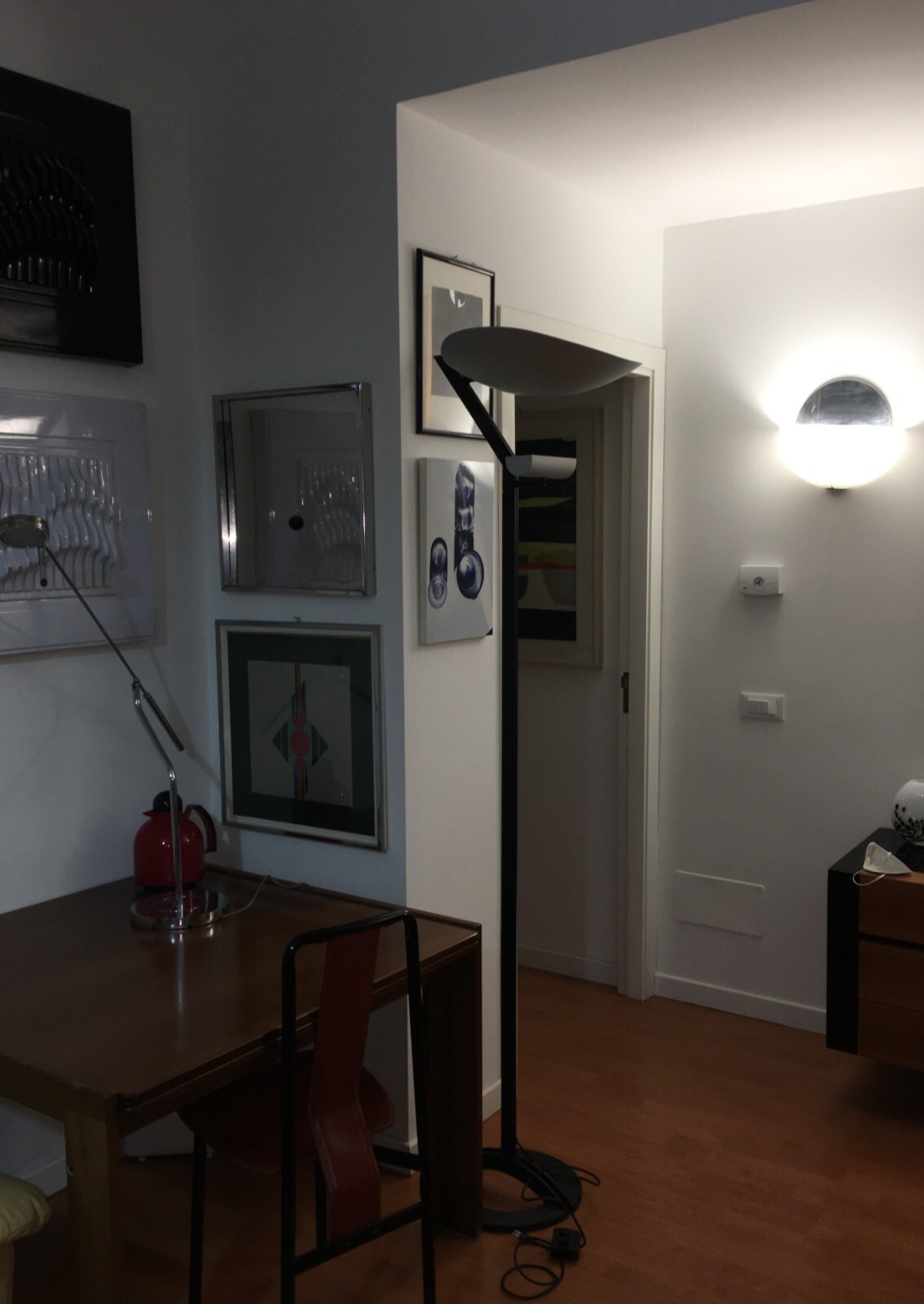 Design   Illuminazione Stilizzata: Lampada Artemide Gismondi Piantana Zen Anni '80