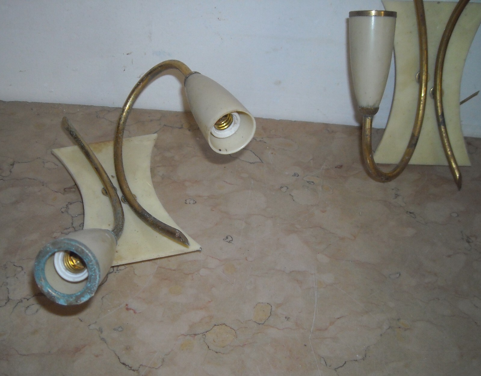 Coppia Di Lampade Da Parete Appliques, Design Italiano Del Novecento