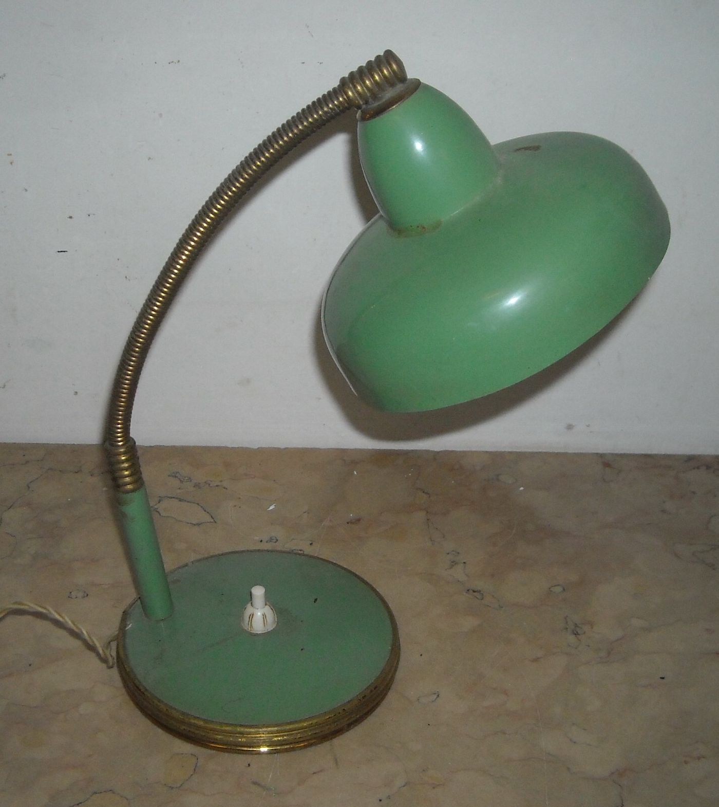 Modernariato, Design: Decorativa Lampada d'Epoca Laccata Verde