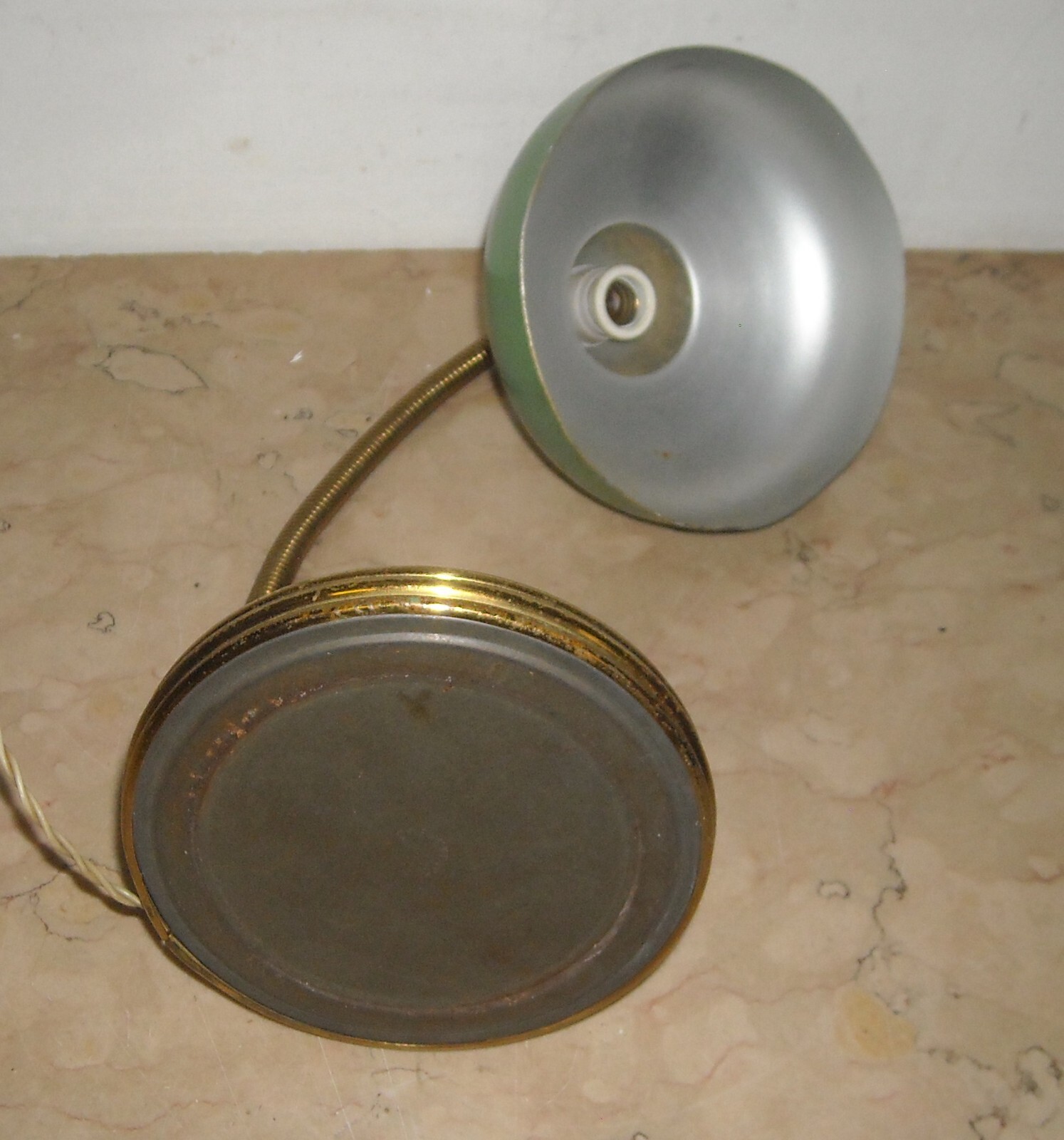 Modernariato, Design: Decorativa Lampada d'Epoca Laccata Verde