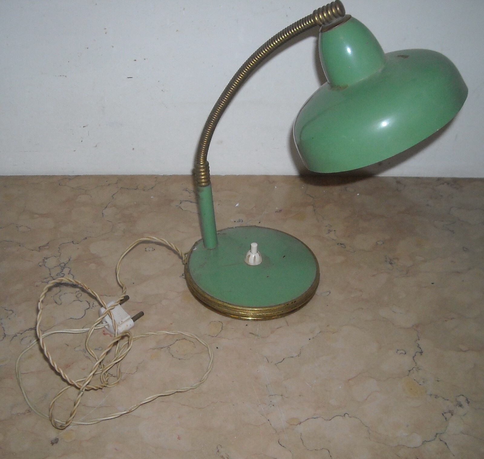 Modernariato, Design: Decorativa Lampada d'Epoca Laccata Verde
