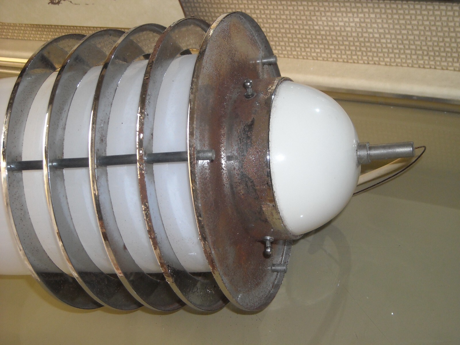 Lampada Da Soffitto In Vetro Opalescente E Metallo Cromato, Stile Fontana Arte, 1950 1970 Circa