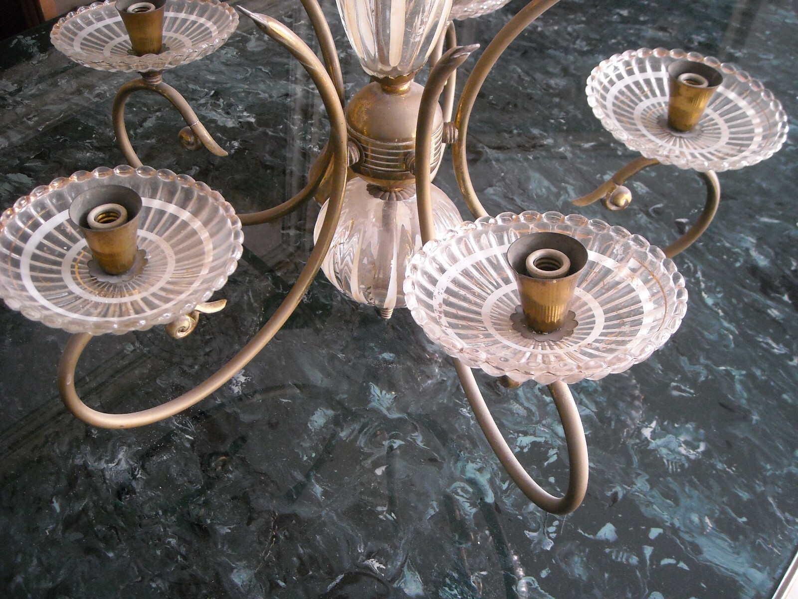 Lampadario In Ottone E Vetro Laminato Oro Stile Art Déco