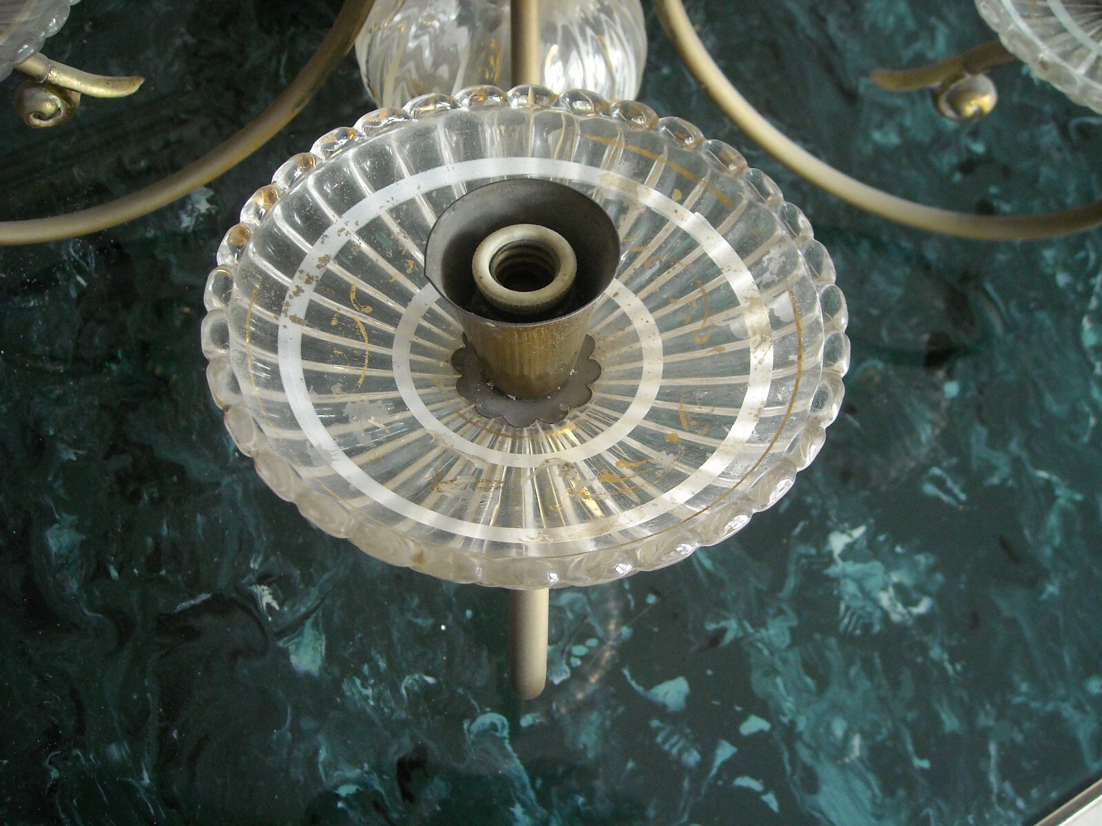 Lampadario In Ottone E Vetro Laminato Oro Stile Art Déco