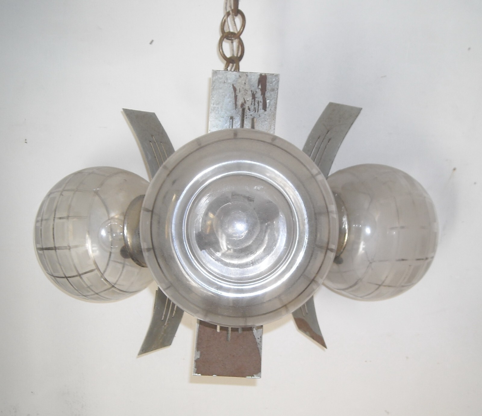 Inusuale Lampadario d'Epoca In Metallo Cromato E Vetri