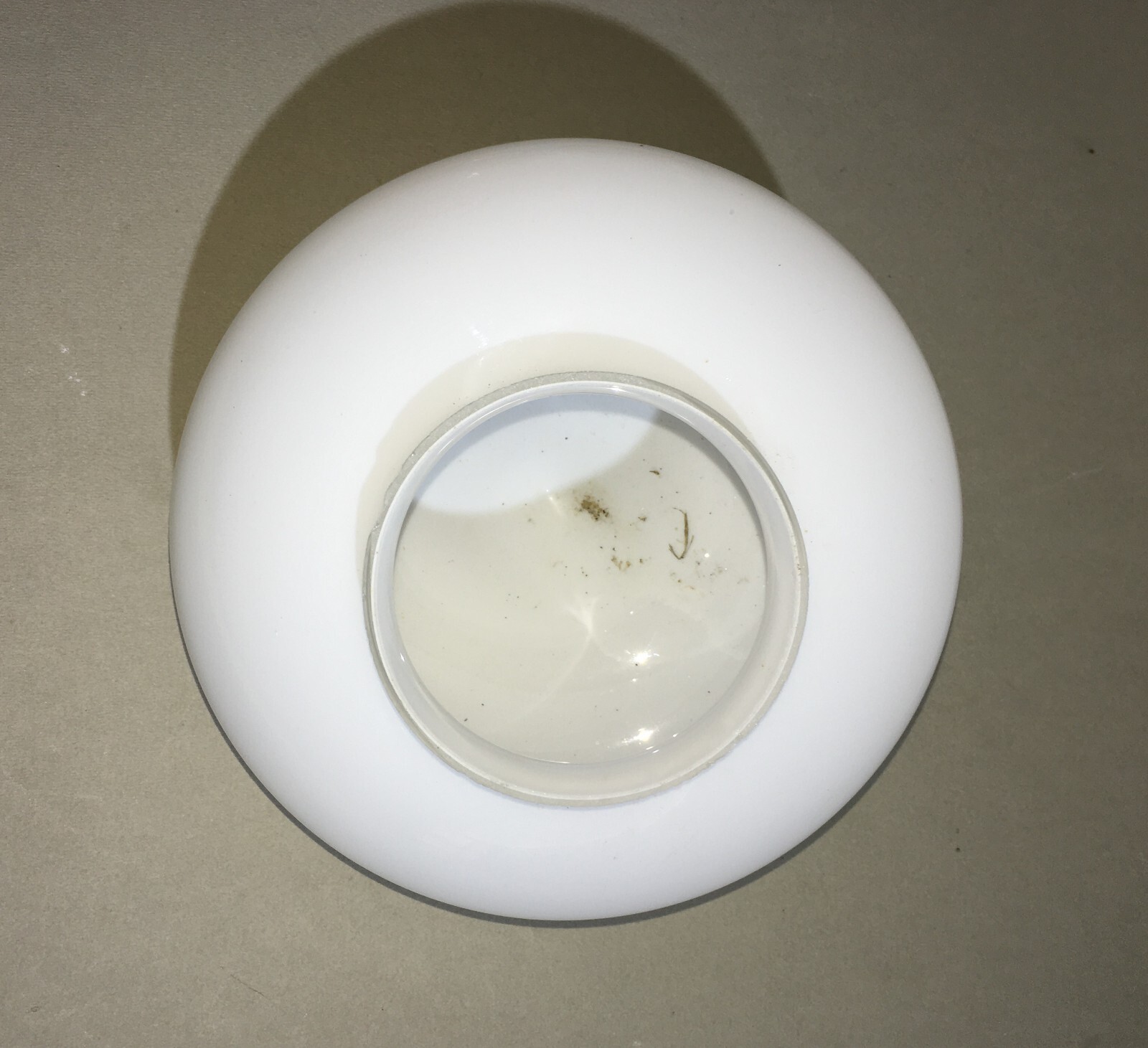 Modernariato: Vetro Bianco Opalescente, Coppa Per Lampade