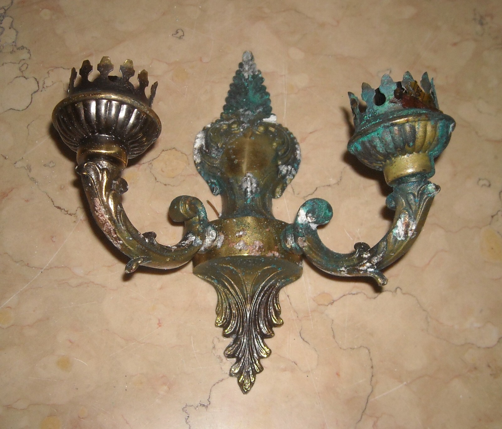 Set Di Quattro Lampade Da Parete Decorative (appliques) A Motivi Vegetali