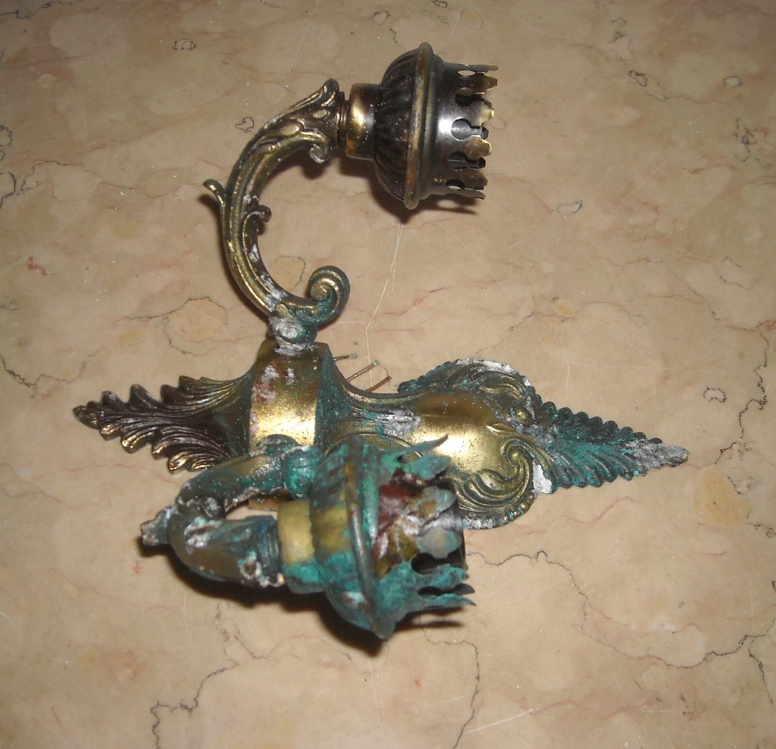 Set Di Quattro Lampade Da Parete Decorative (appliques) A Motivi Vegetali