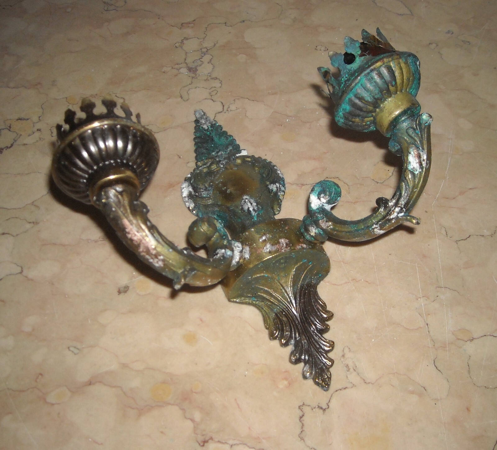 Set Di Quattro Lampade Da Parete Decorative (appliques) A Motivi Vegetali
