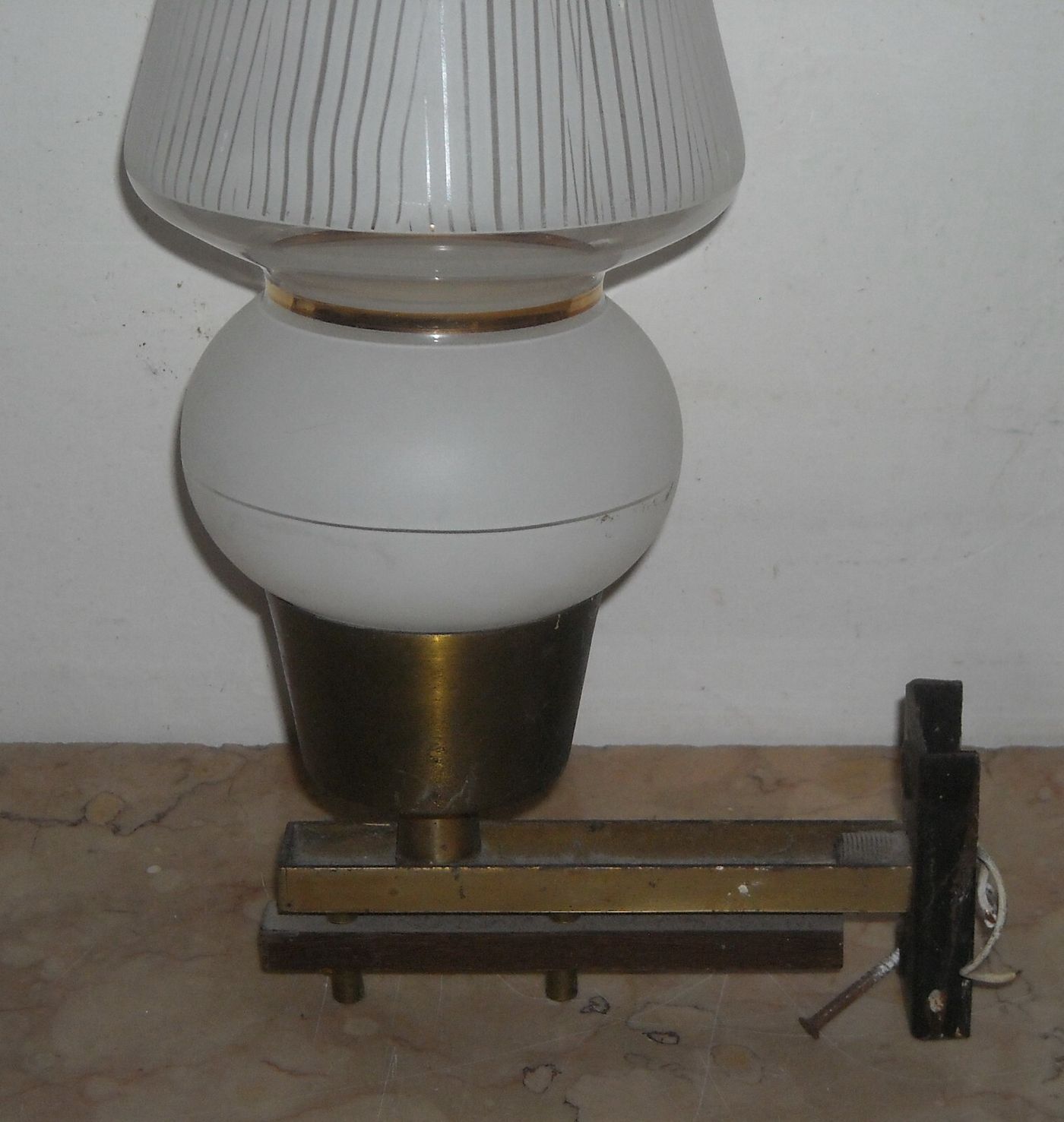 Decorativa Lampada Da Parete, Applique d'Epoca, Design, Modernariato, Coppa In Vetro
