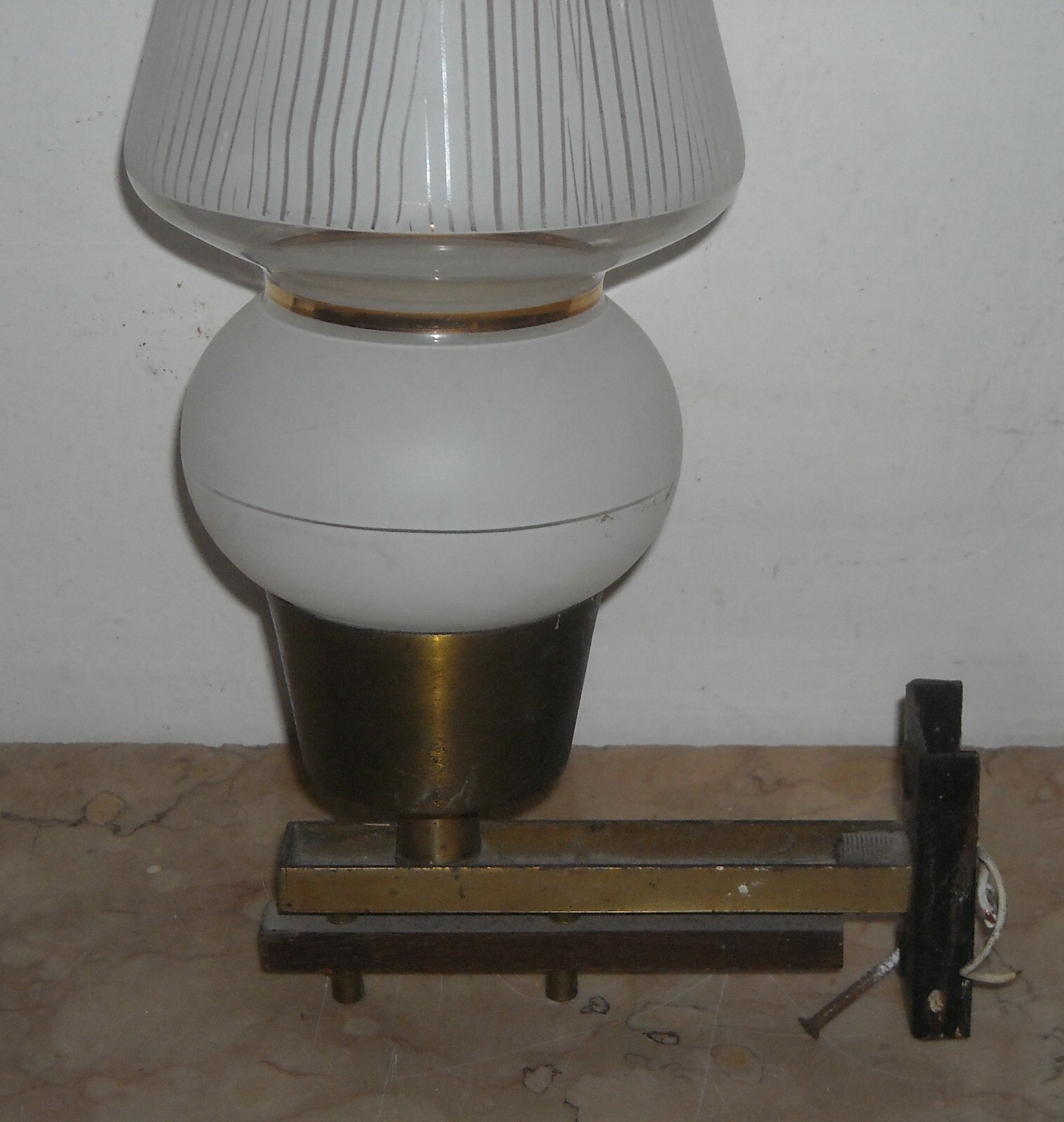 Decorativa Lampada Da Parete, Applique d'Epoca, Design, Modernariato, Coppa In Vetro