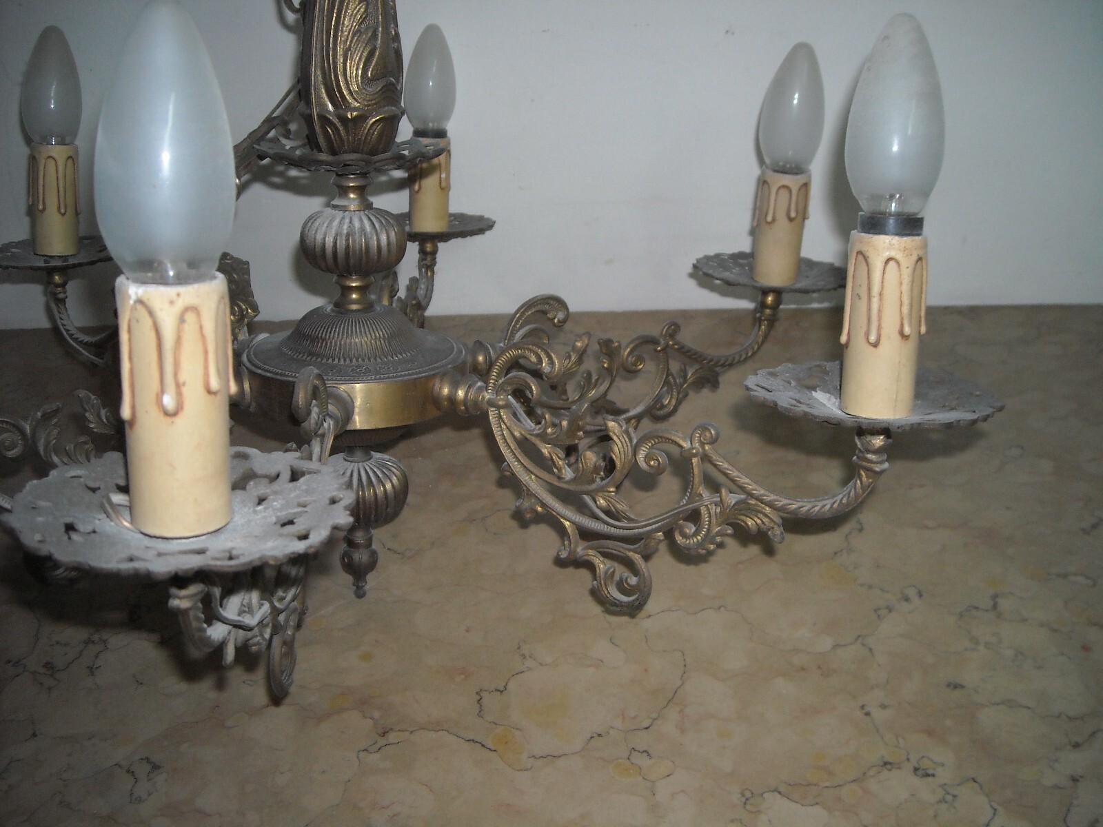Lampadario Artistico Decorativo A Sei Luci In Metallo Bronzato