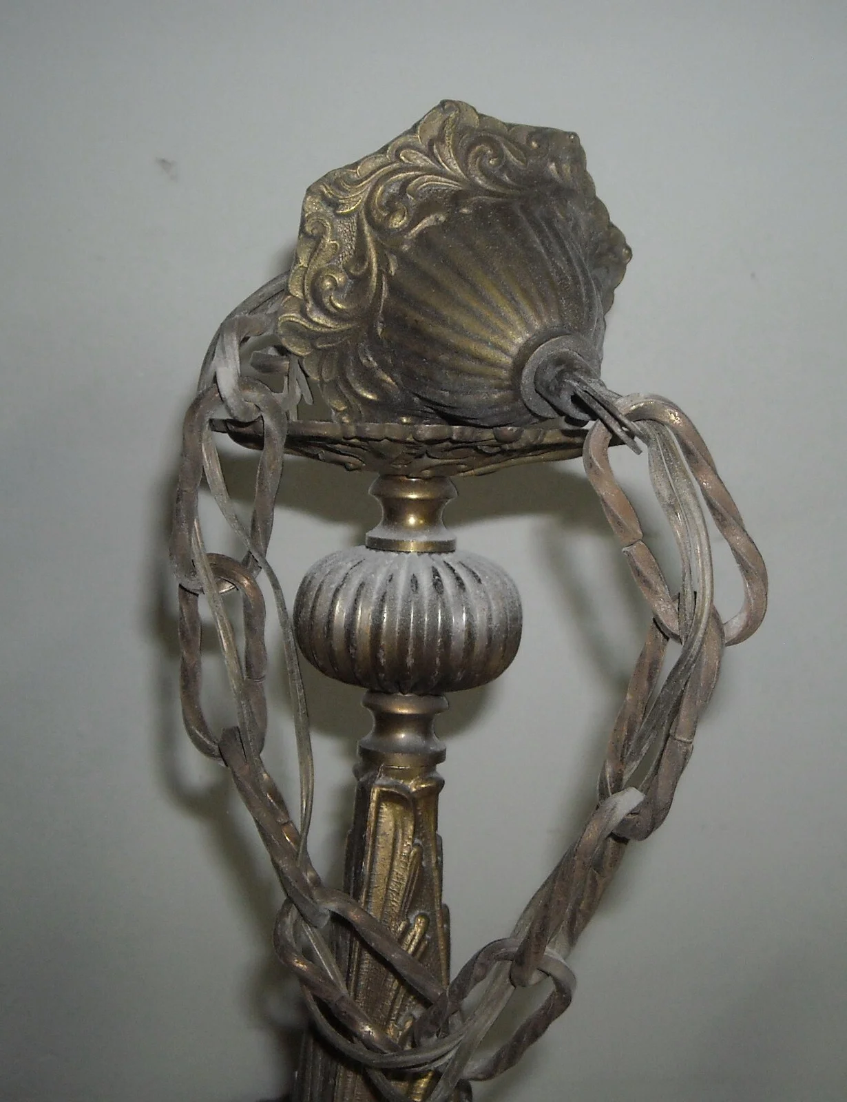 Lampadario Artistico Decorativo a Sei Luci in Metallo Bronzato