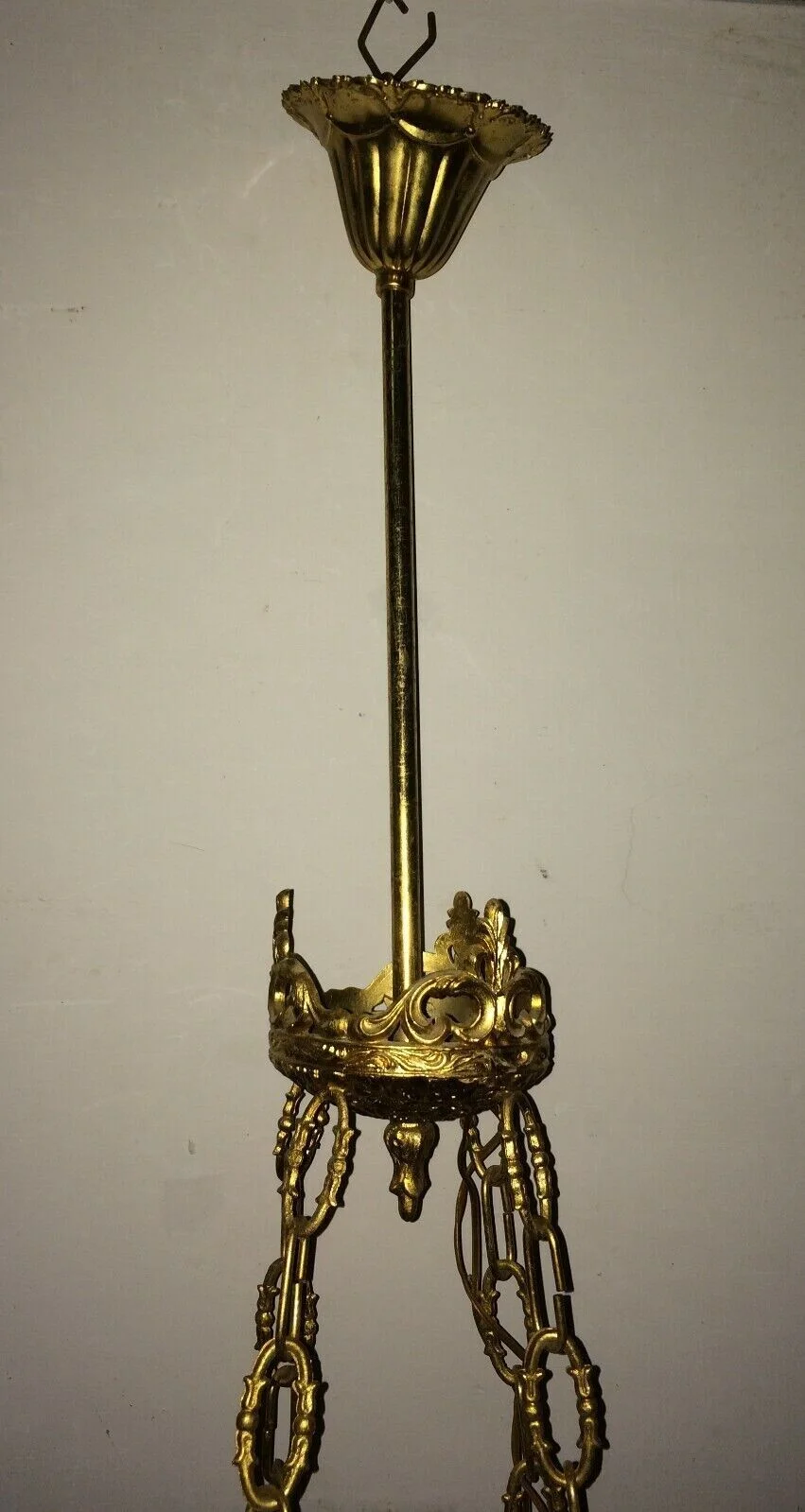 Decorative Chandelier in Gilt Metal and Opalescent Glass